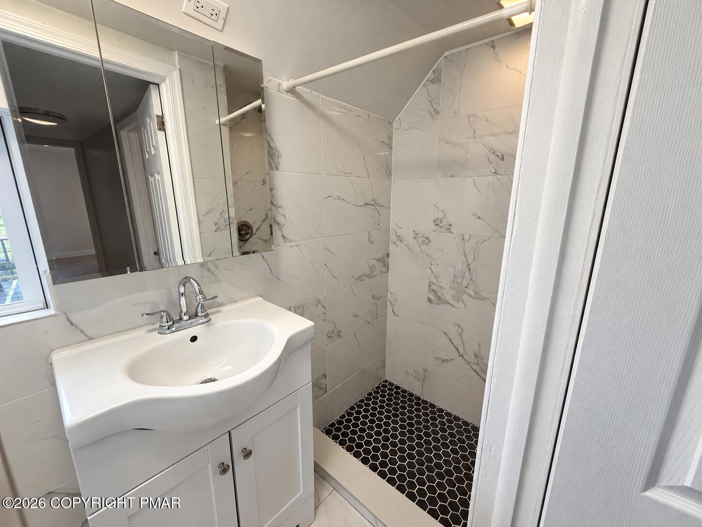 728-730 Ann Street Property Photo 11