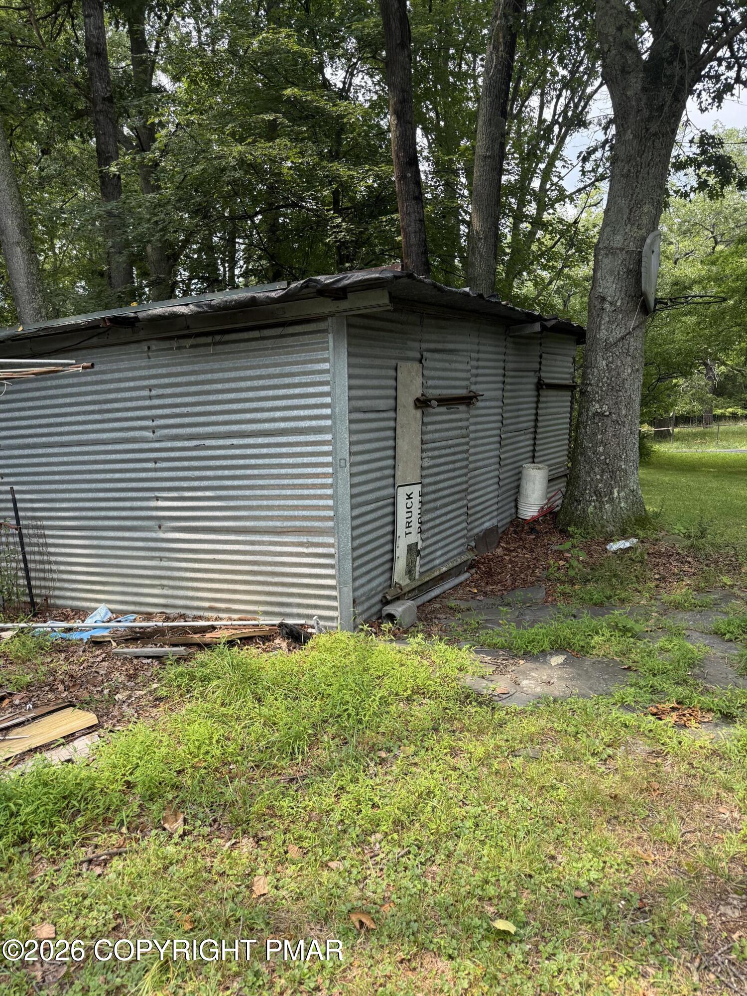 305 Papoose Drive Property Photo 26