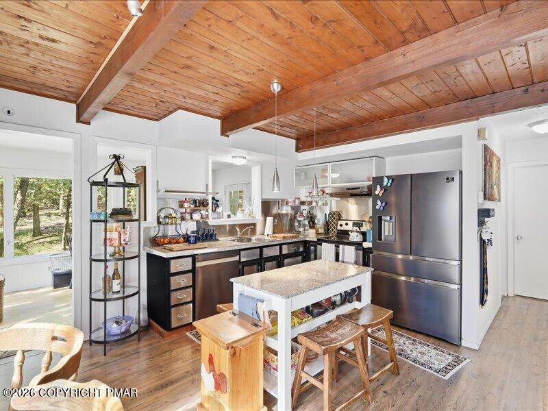 467 Lakeside Drive Property Photo 7