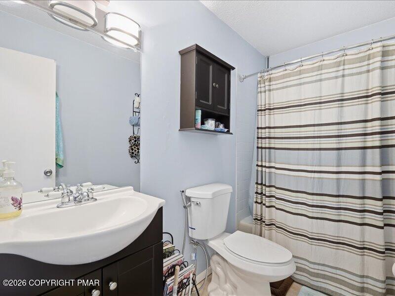 467 Lakeside Drive Property Photo 22