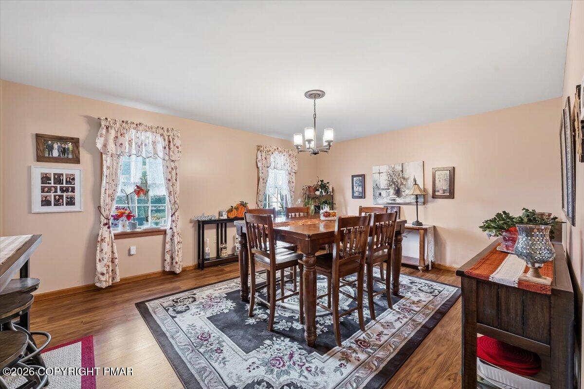 322 W 10th Street Property Photo 12
