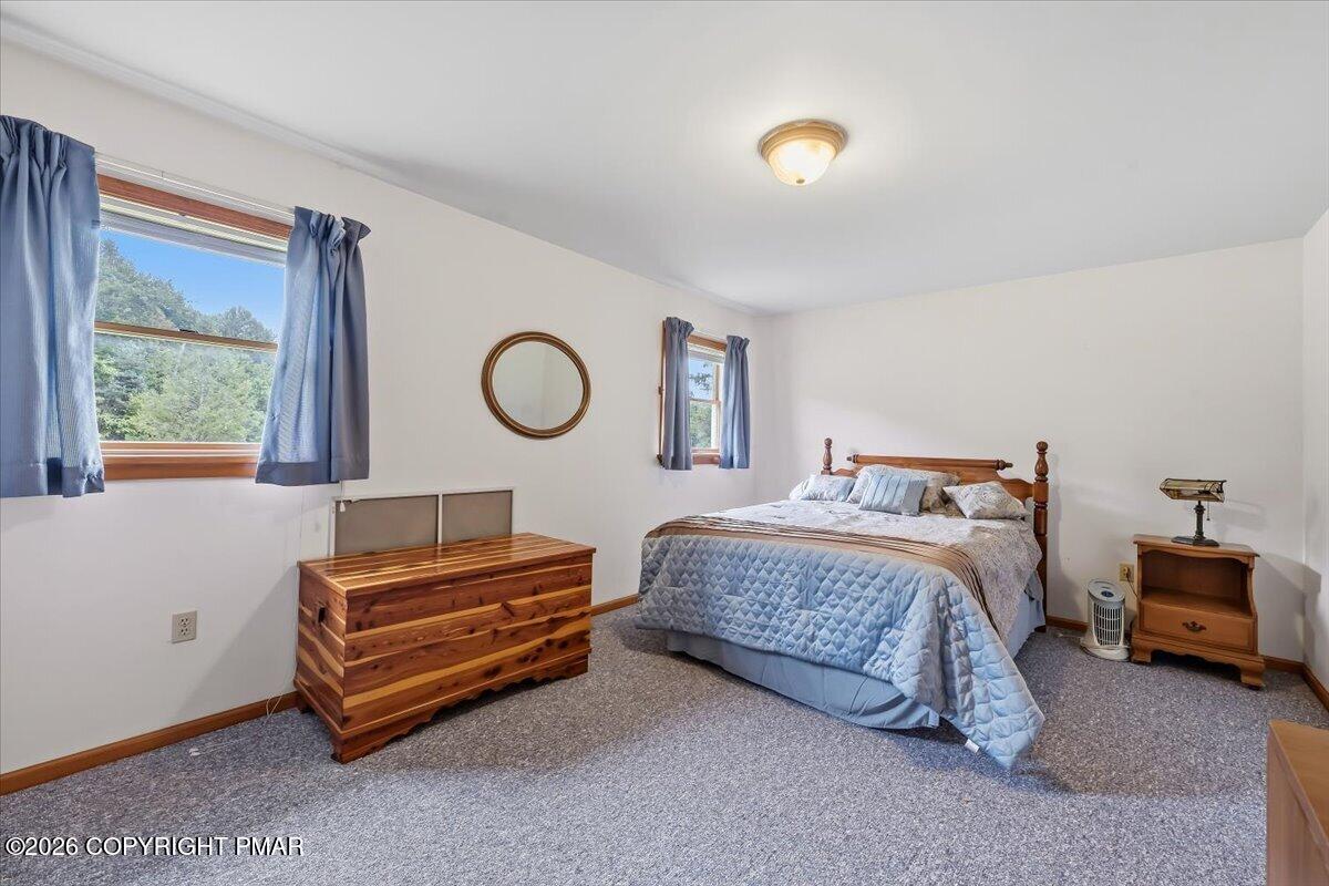 322 W 10th Street Property Photo 18