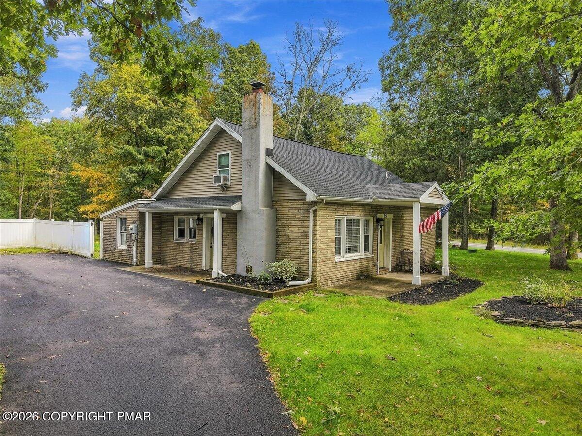 99 Barren Road Property Photo 2