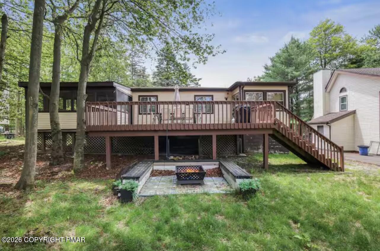 5692 Pembrook Drive Property Photo 1
