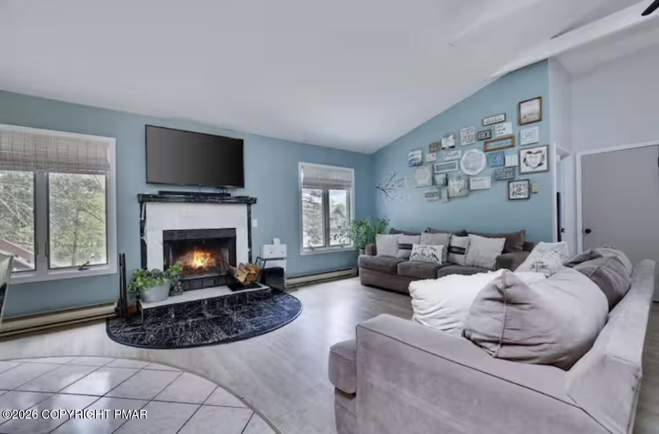 5692 Pembrook Drive Property Photo 3