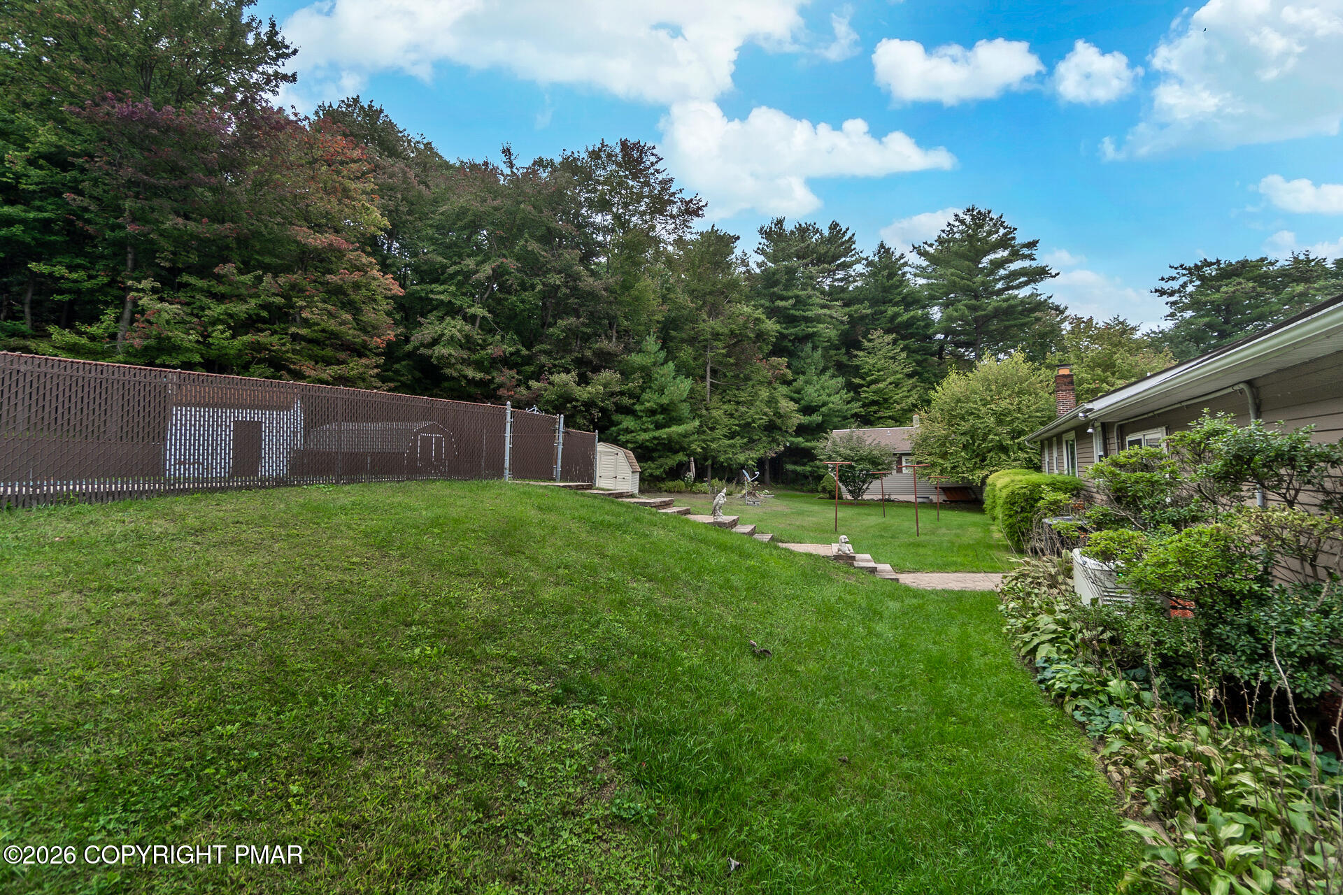416 Briar Street Property Photo 6