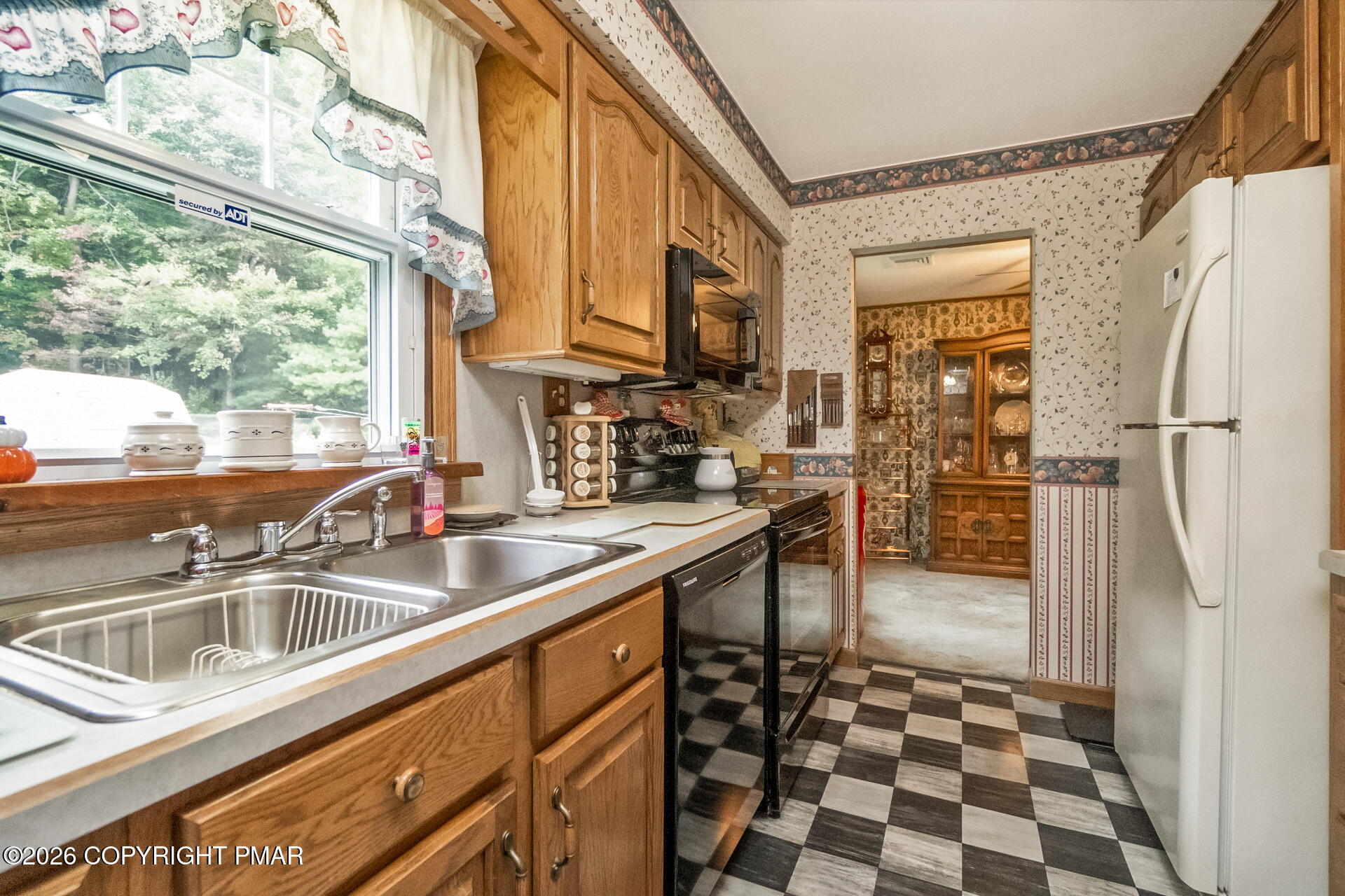 416 Briar Street Property Photo 30