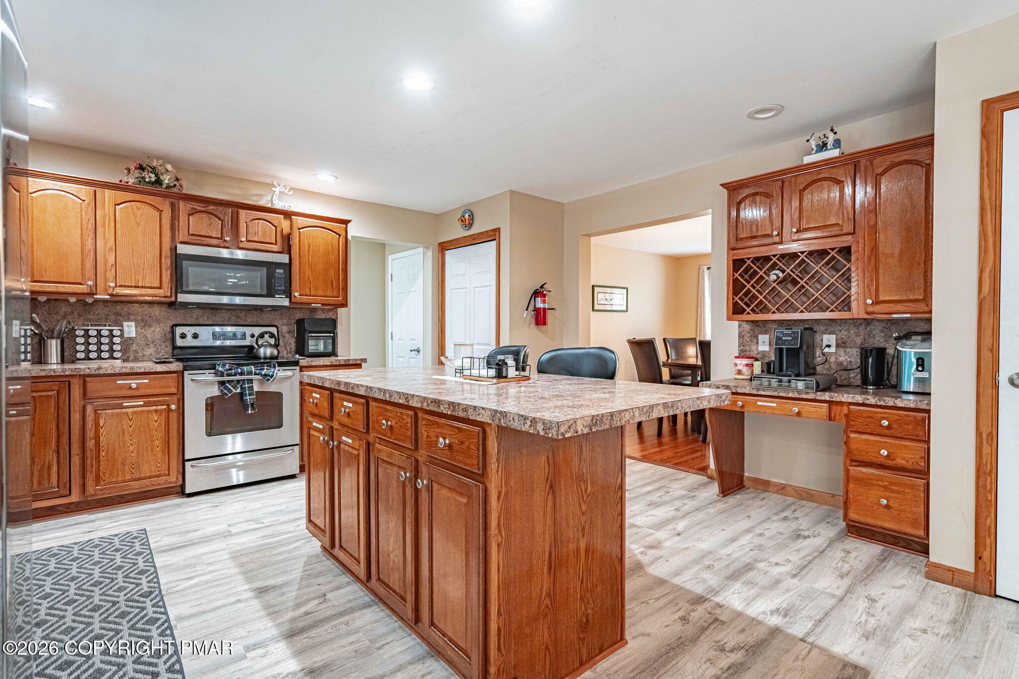 159 Winding Way Property Photo 15