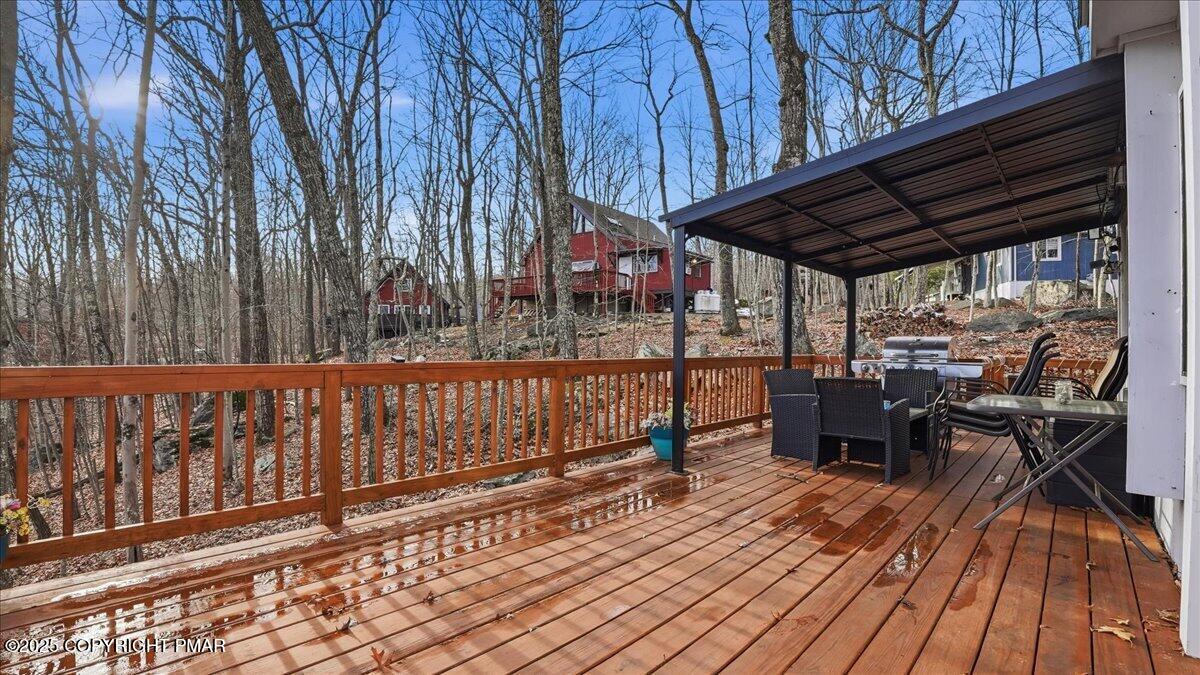 109 Saunders Drive Property Photo 5
