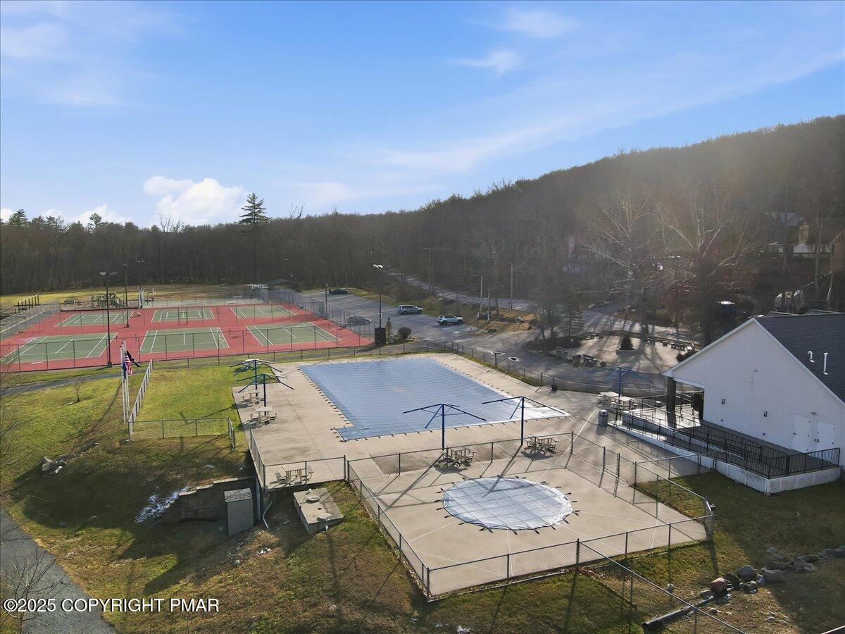 109 Saunders Drive Property Photo 41