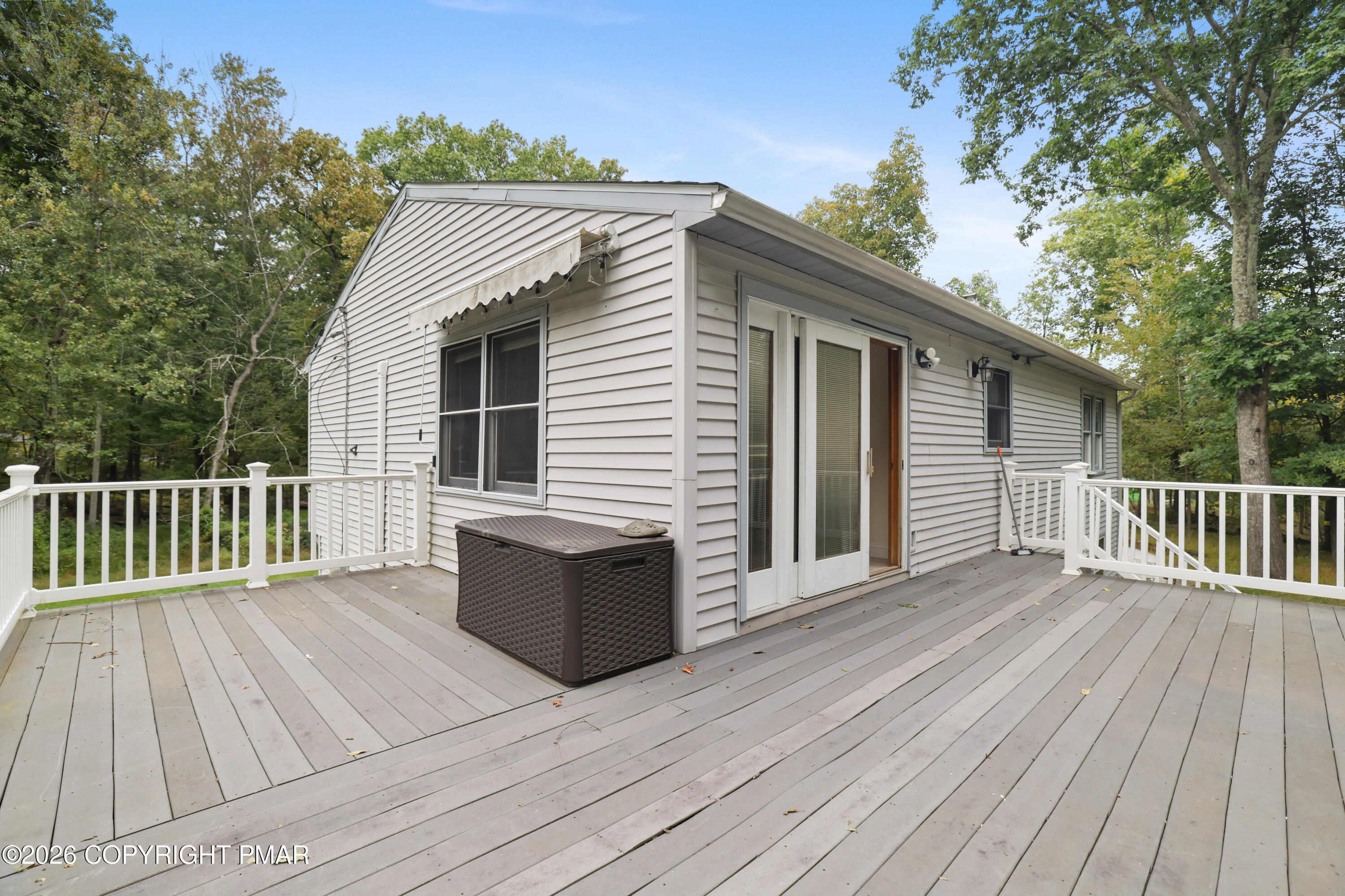 258 Clubhouse Drive Property Photo 4