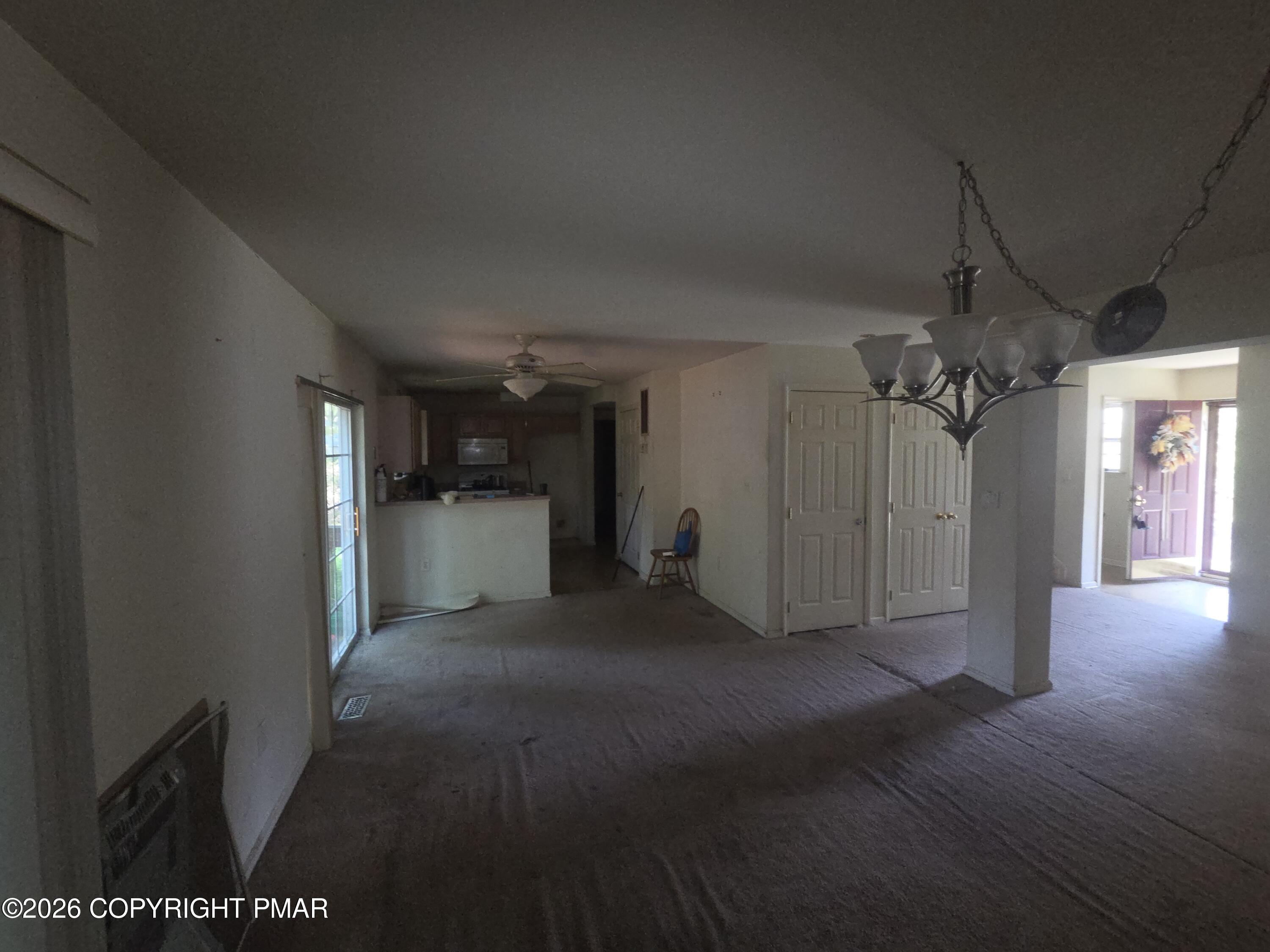 179 Kensington Drive Property Photo 8