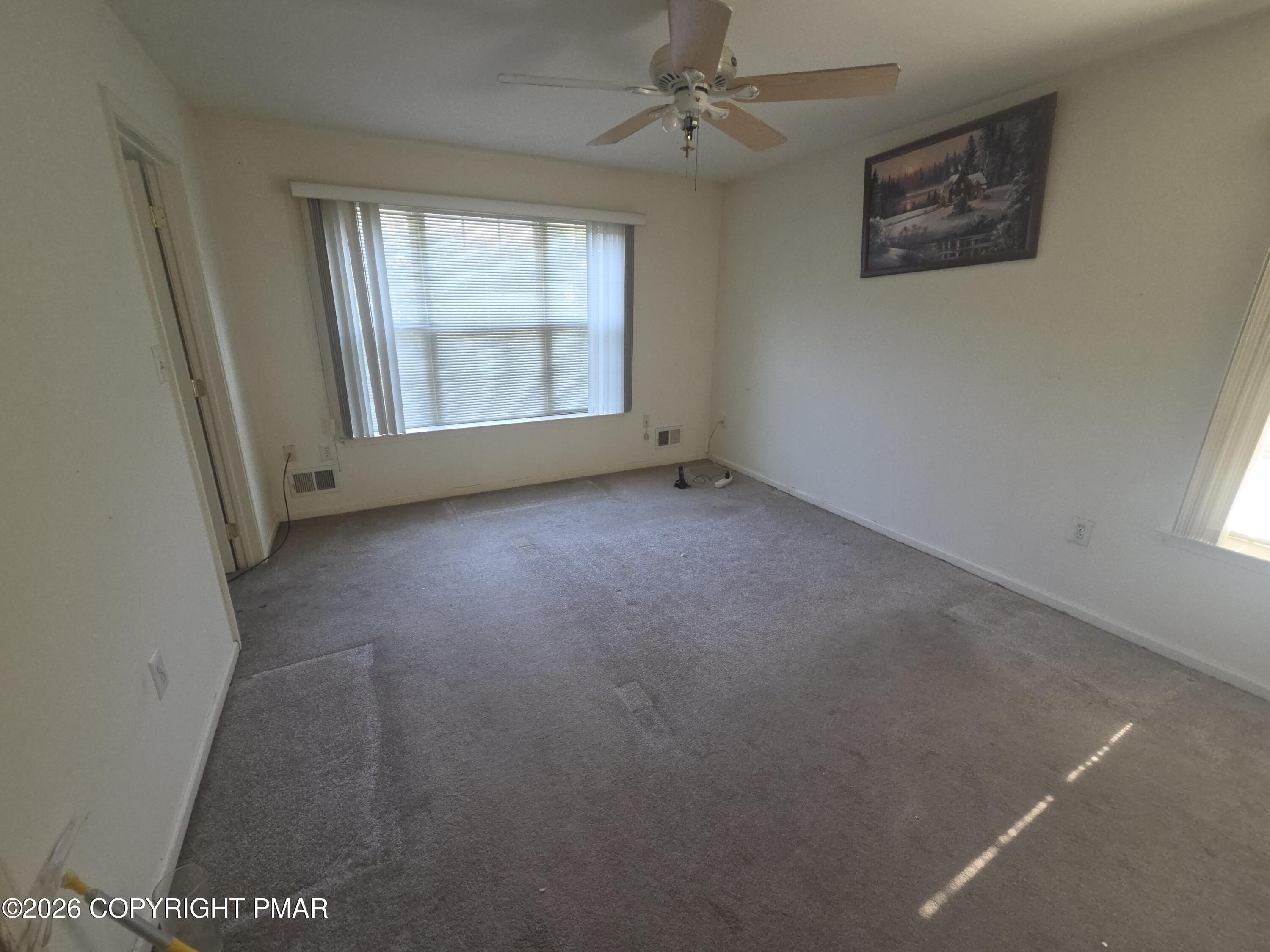 179 Kensington Drive Property Photo 22