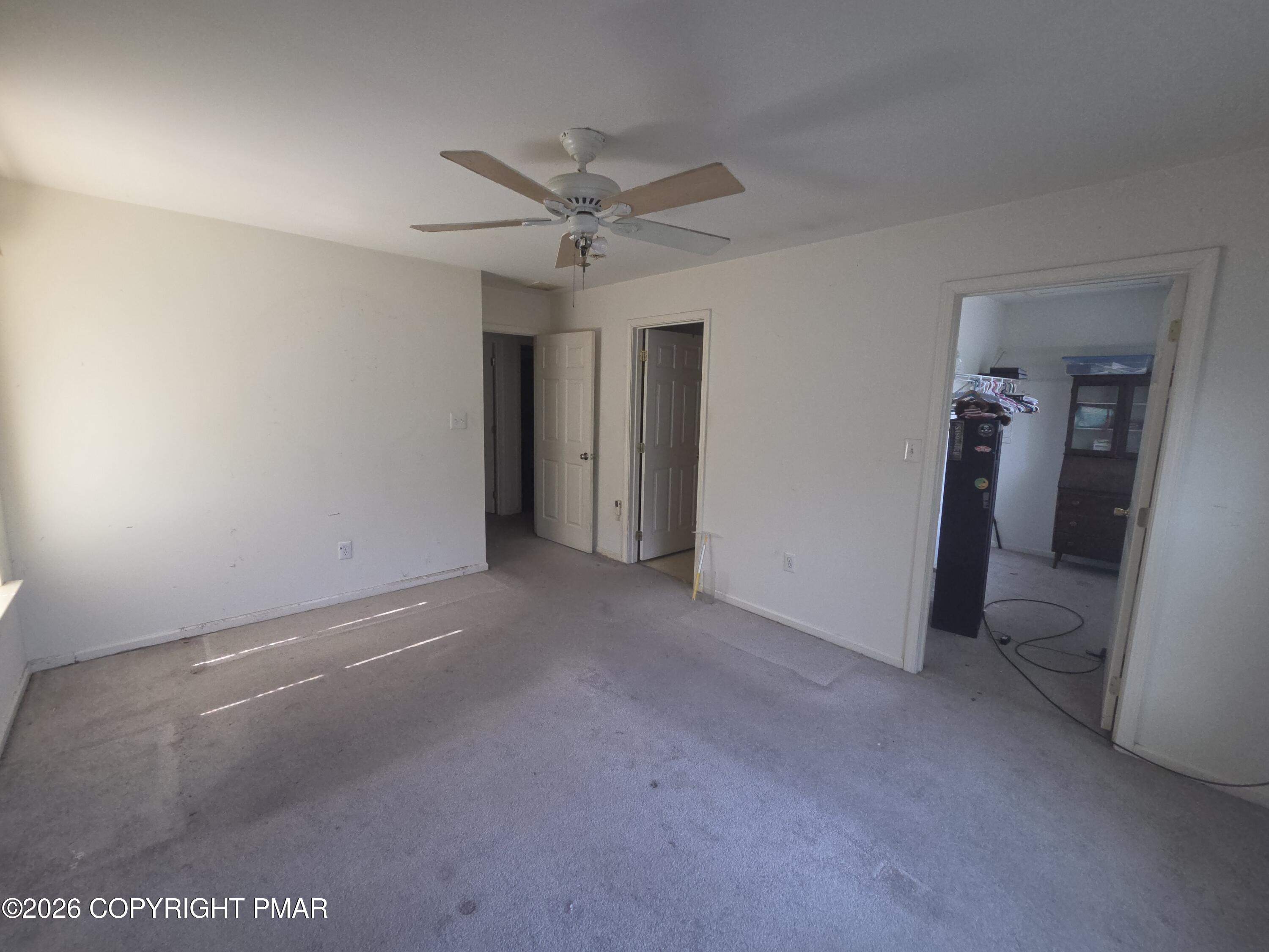 179 Kensington Drive Property Photo 23