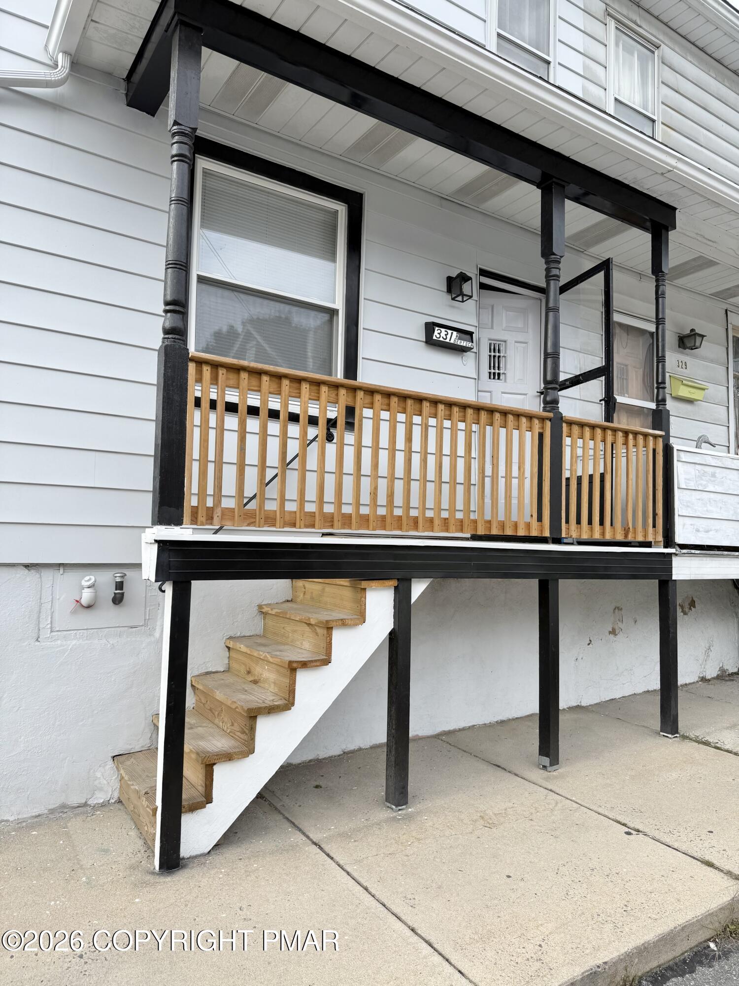 331 W Bertsch Street Property Photo 1