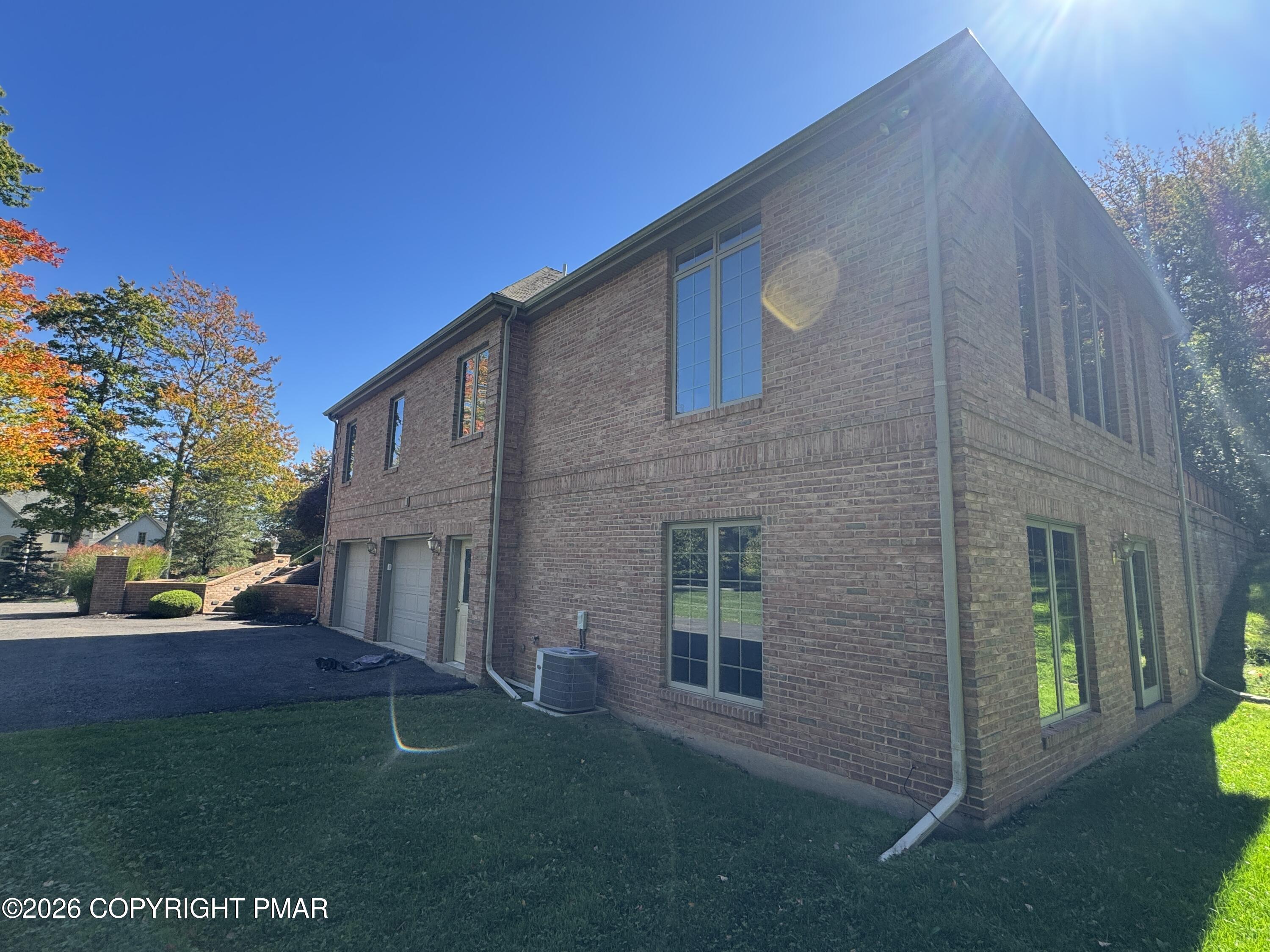 235 Wolf Hollow Road Property Photo 6