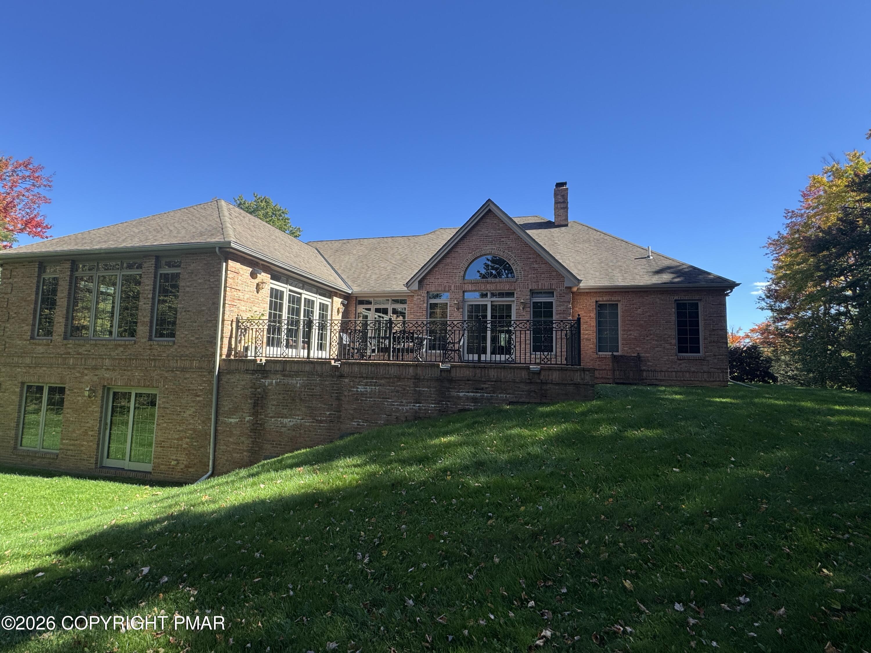 235 Wolf Hollow Road Property Photo 8