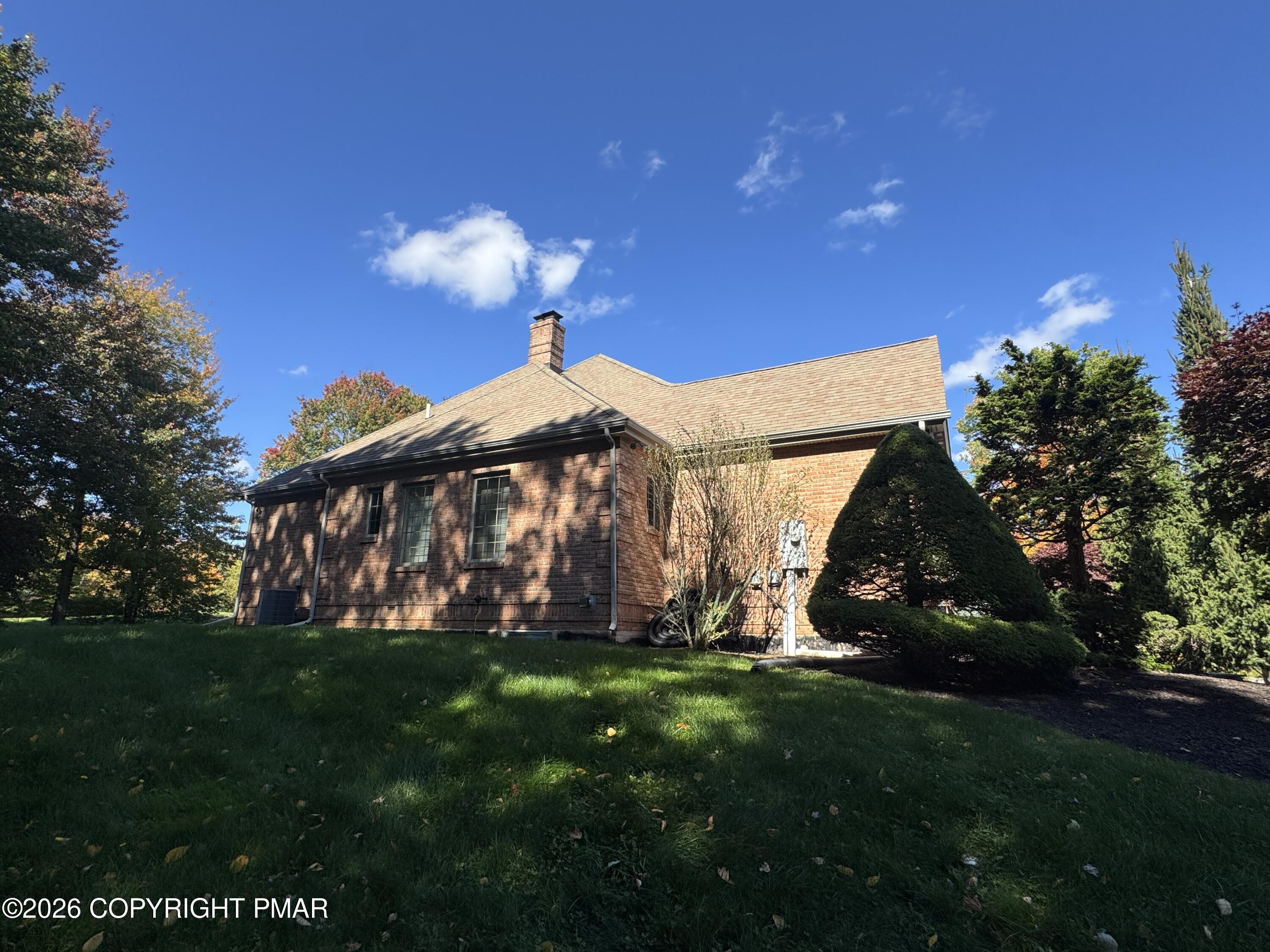 235 Wolf Hollow Road Property Photo 11