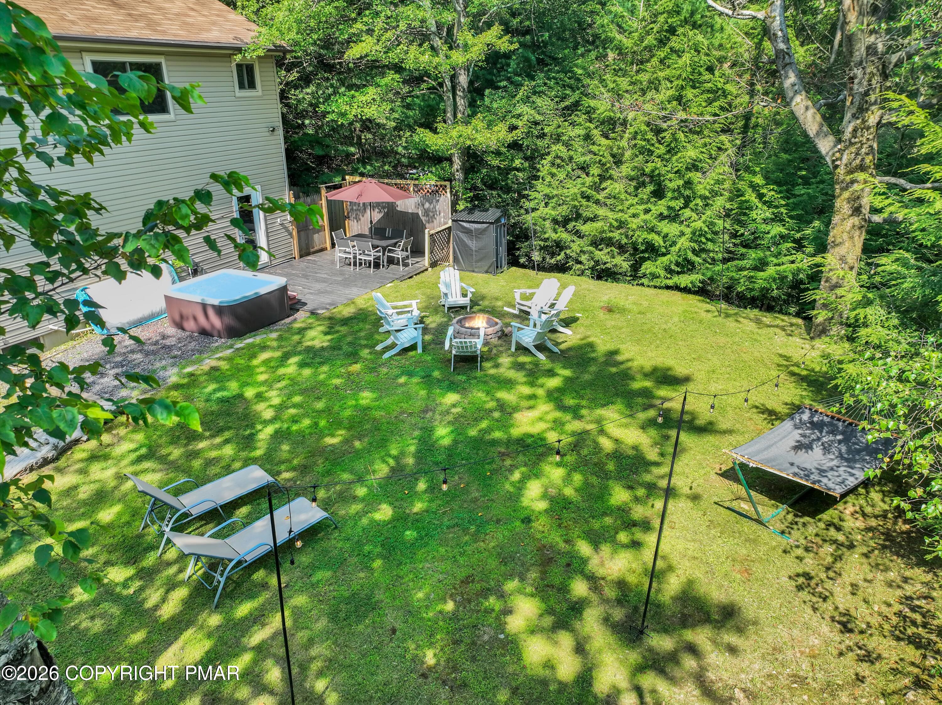 415 Minsi Trail W Property Photo 5