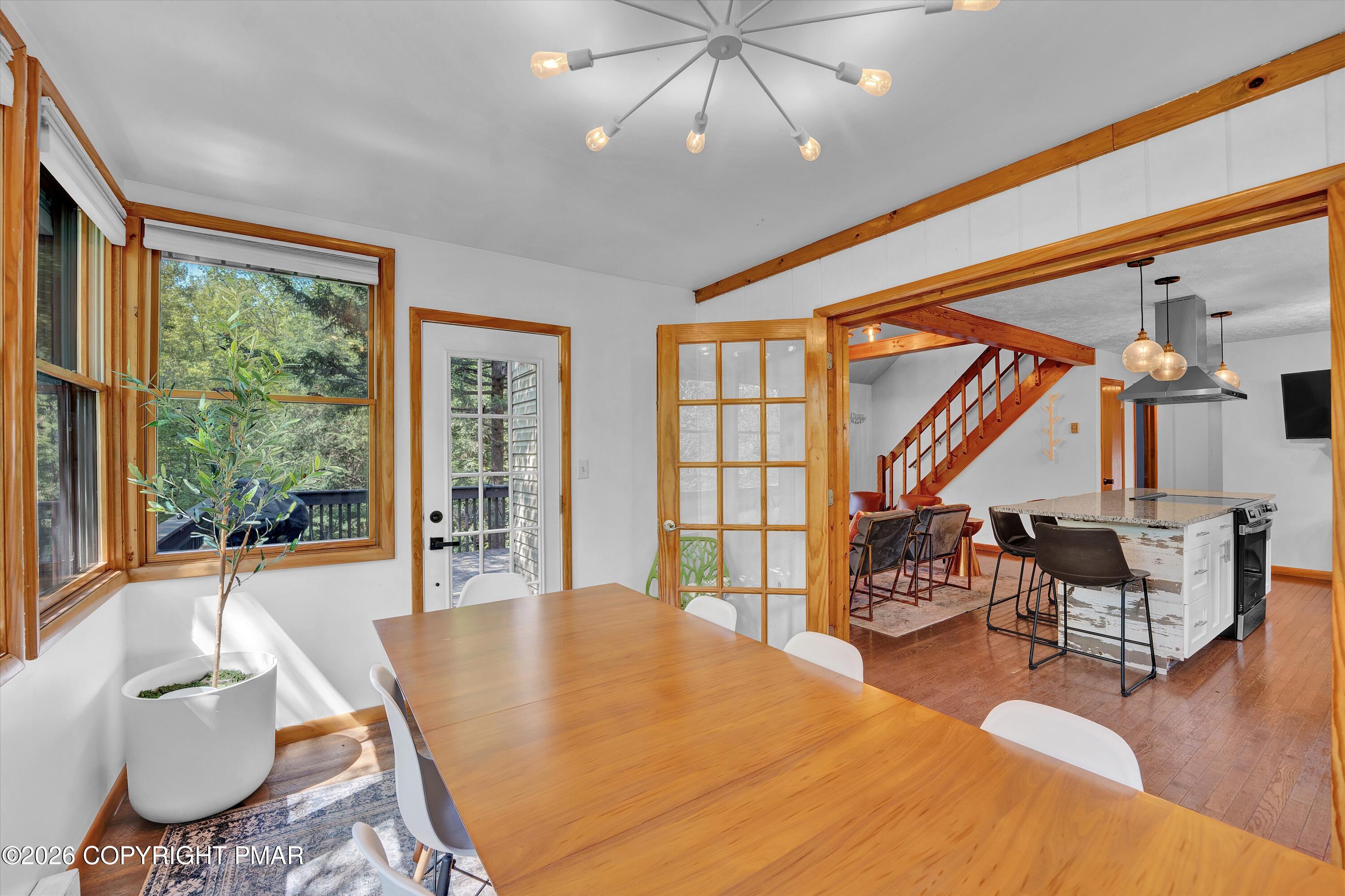 415 Minsi Trail W Property Photo 12