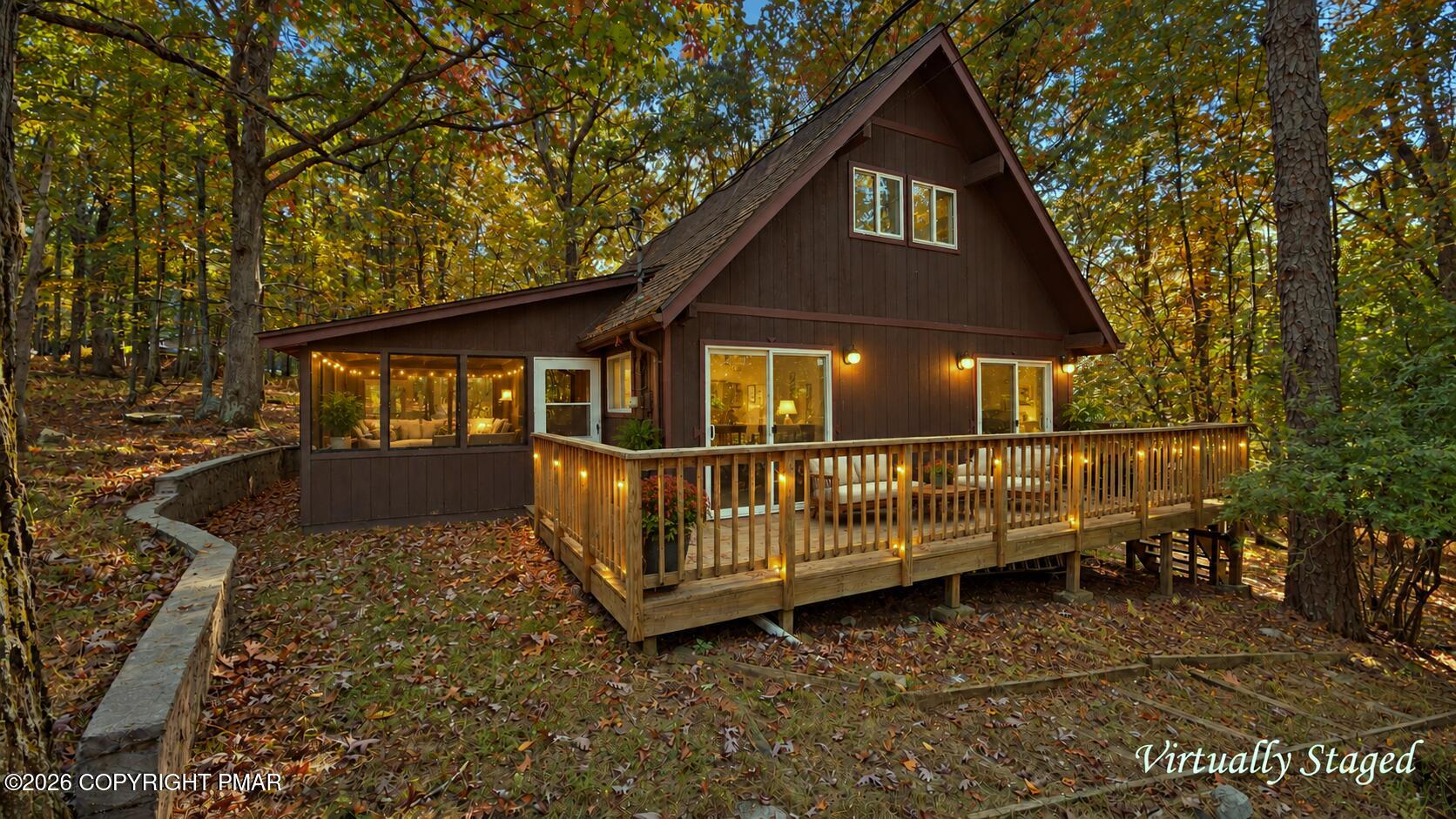 1095 Deer Run E Property Photo 1