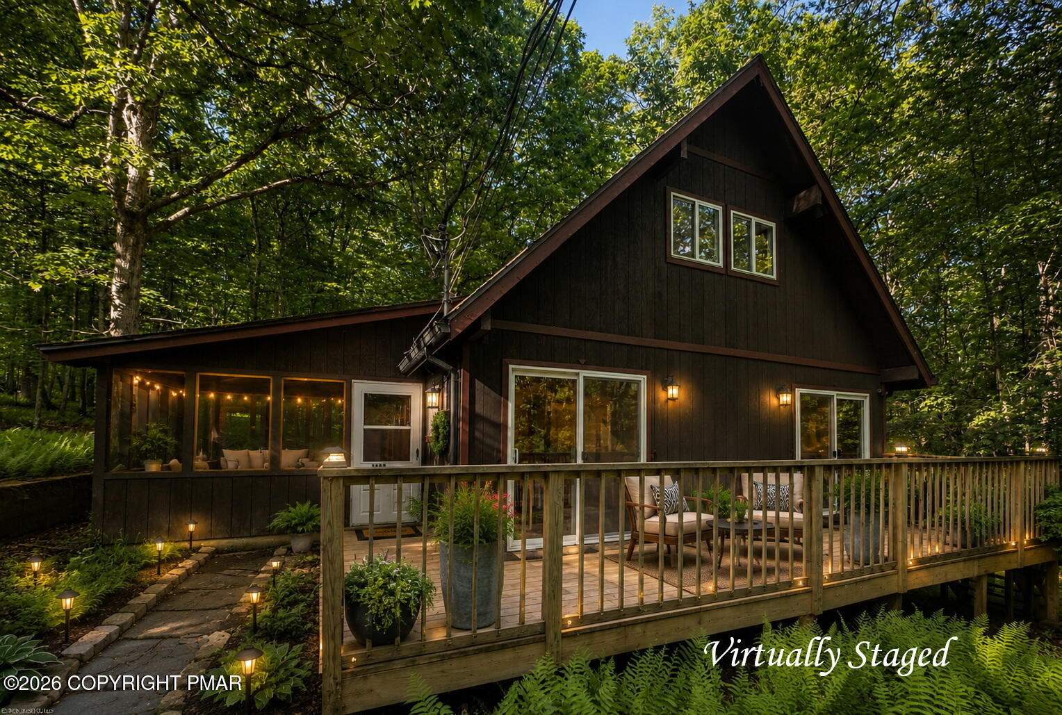 1095 Deer Run E Property Photo 3