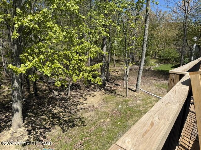 224 Kensington Drive Property Photo 4