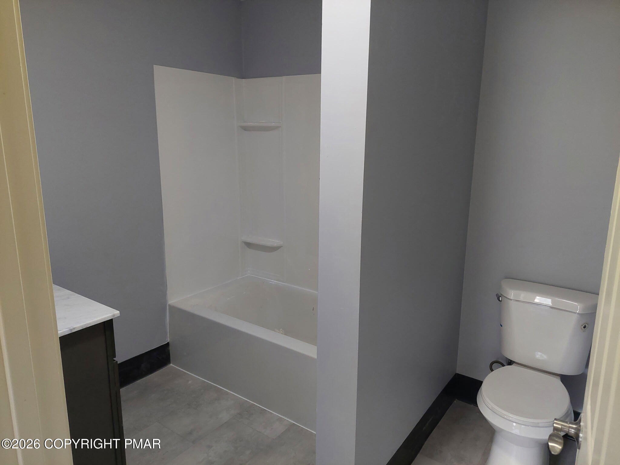 224 Kensington Drive Property Photo 20