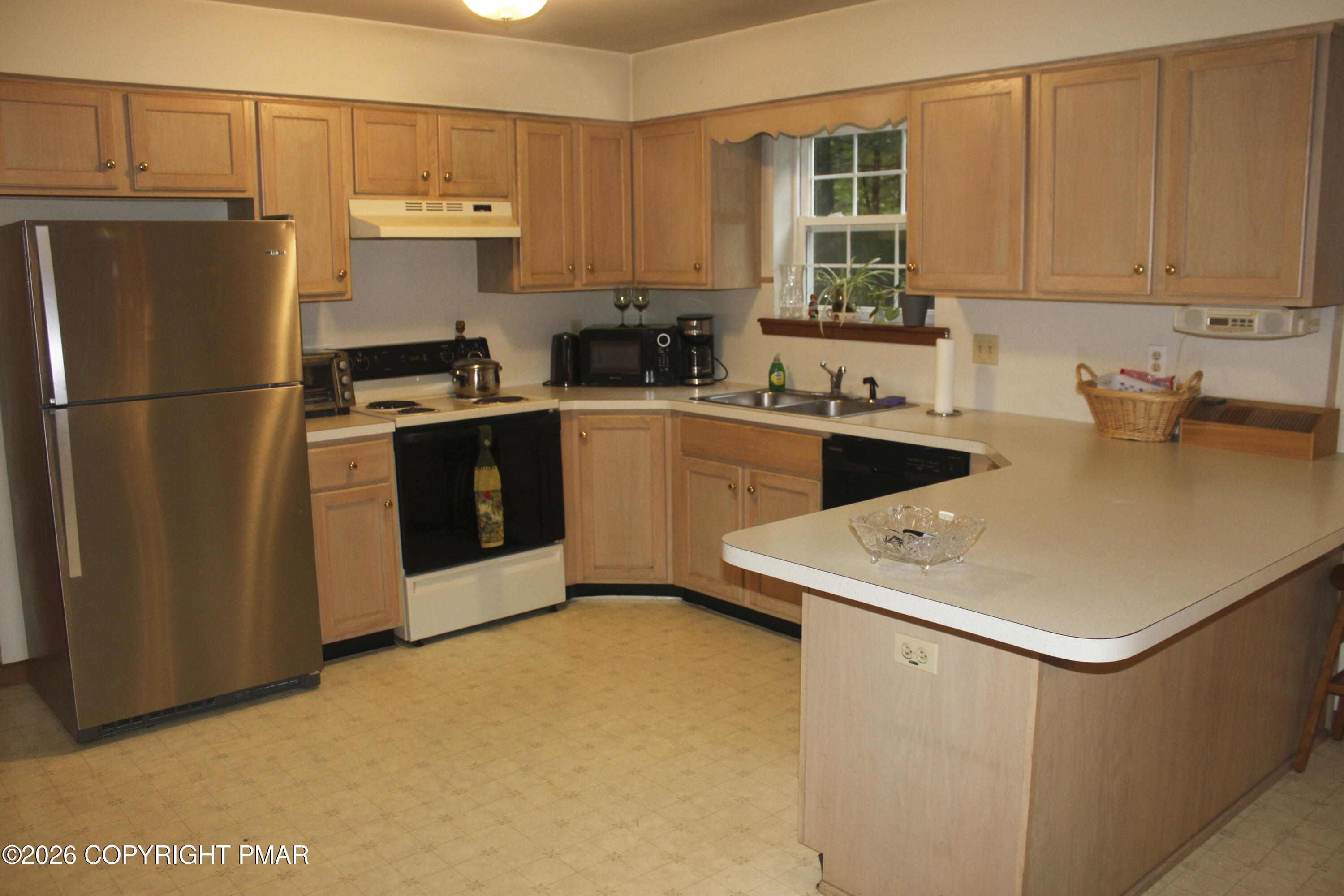 296 Harvest Hill Drive Property Photo 6