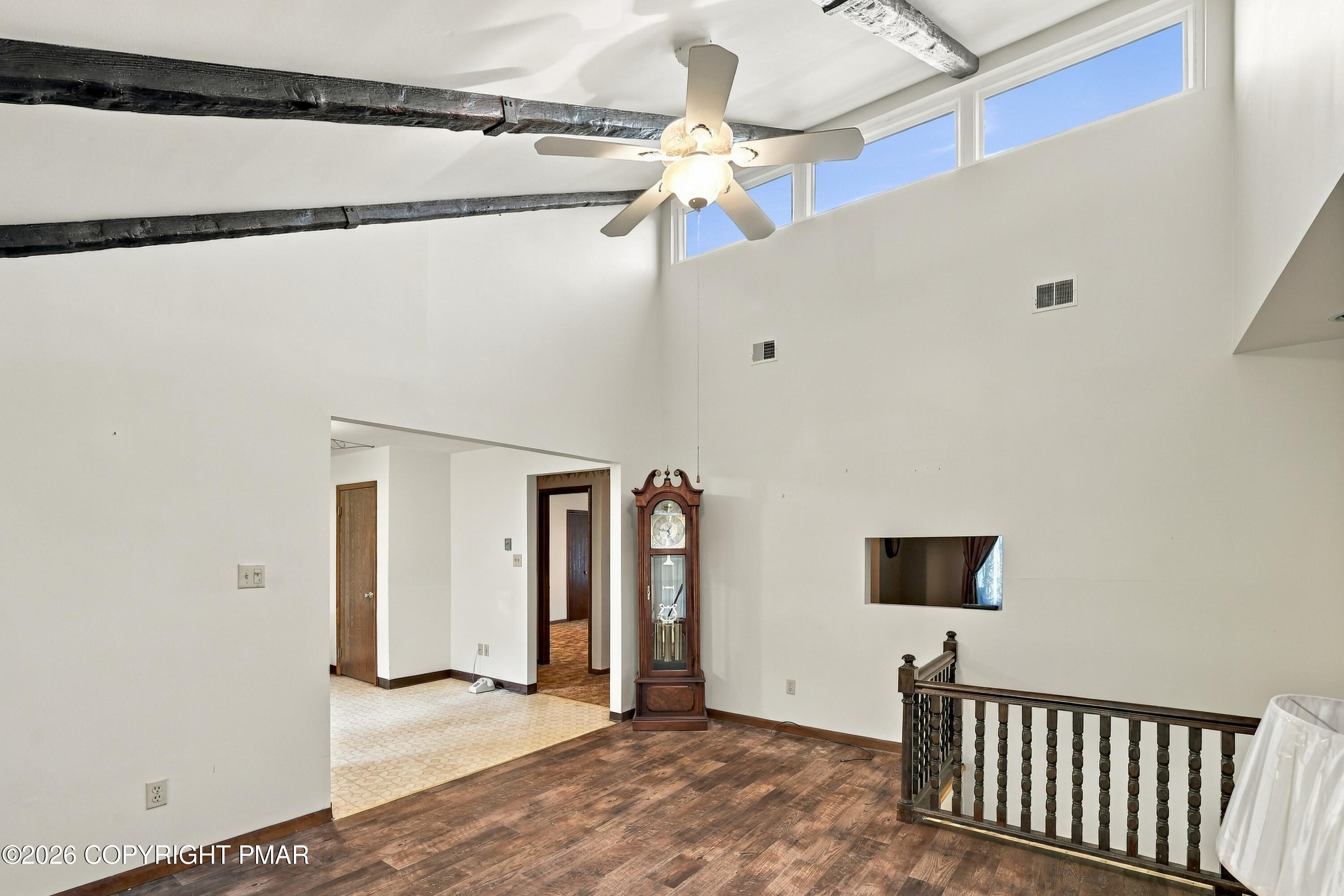 1916 Fawn Lane Property Photo 12