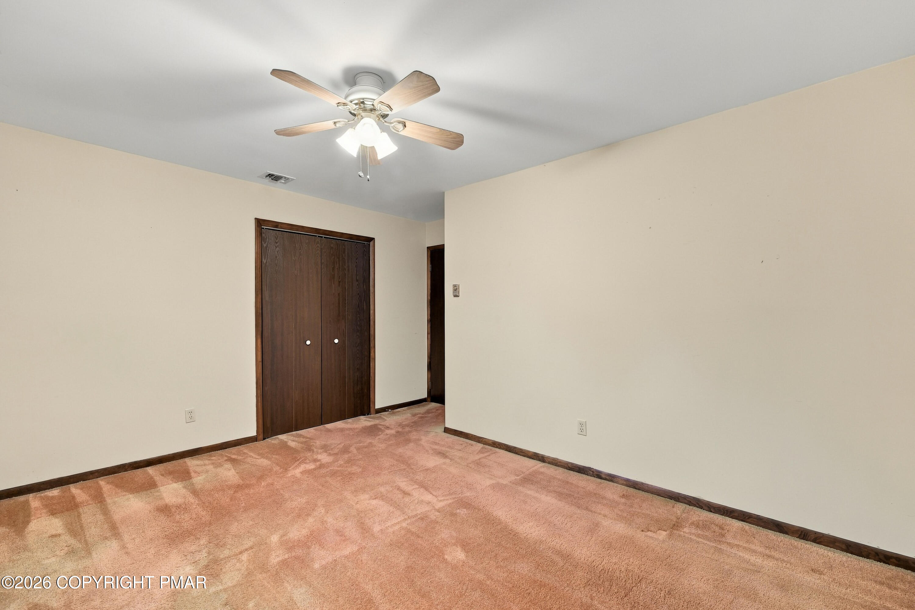 1916 Fawn Lane Property Photo 16
