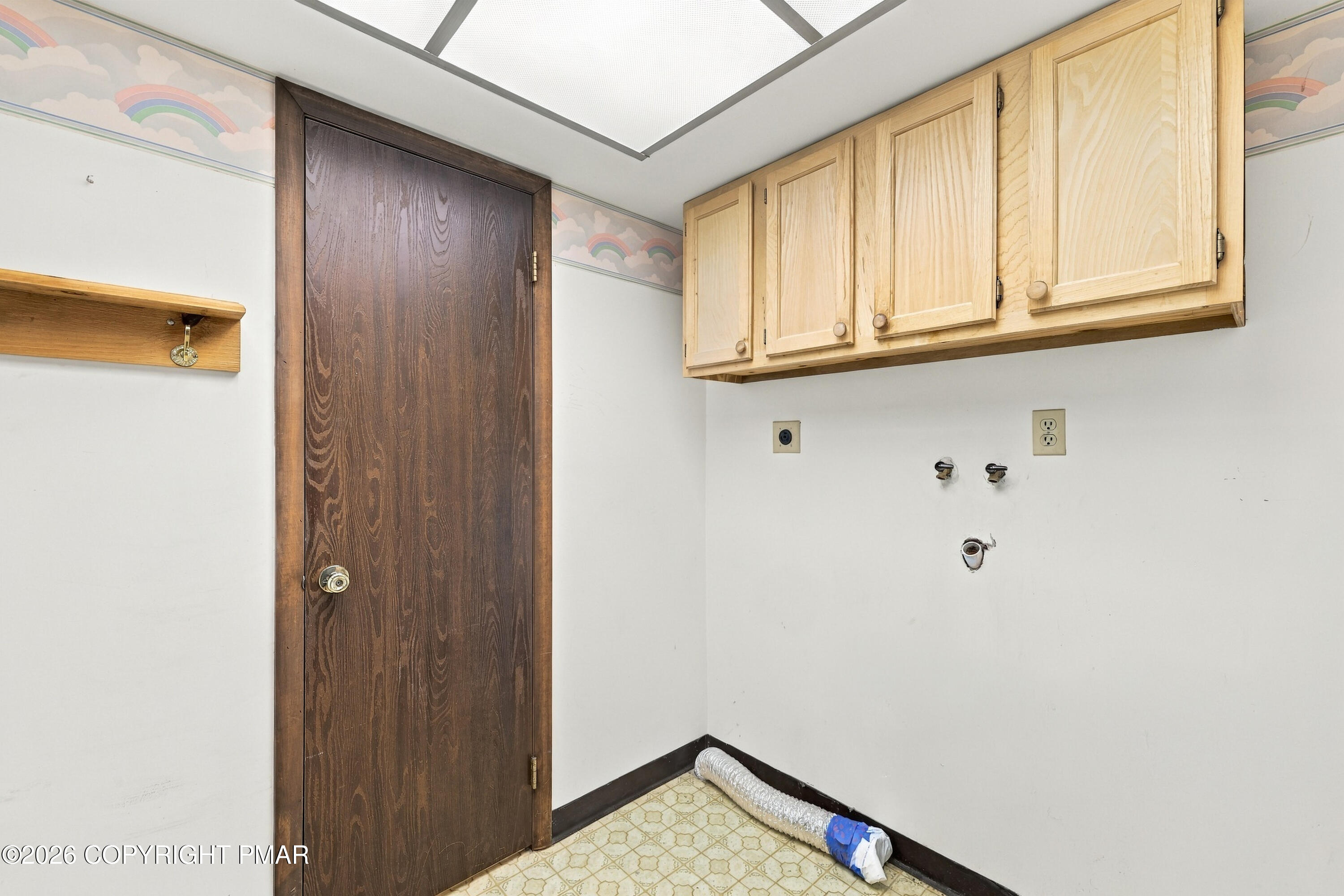 1916 Fawn Lane Property Photo 24