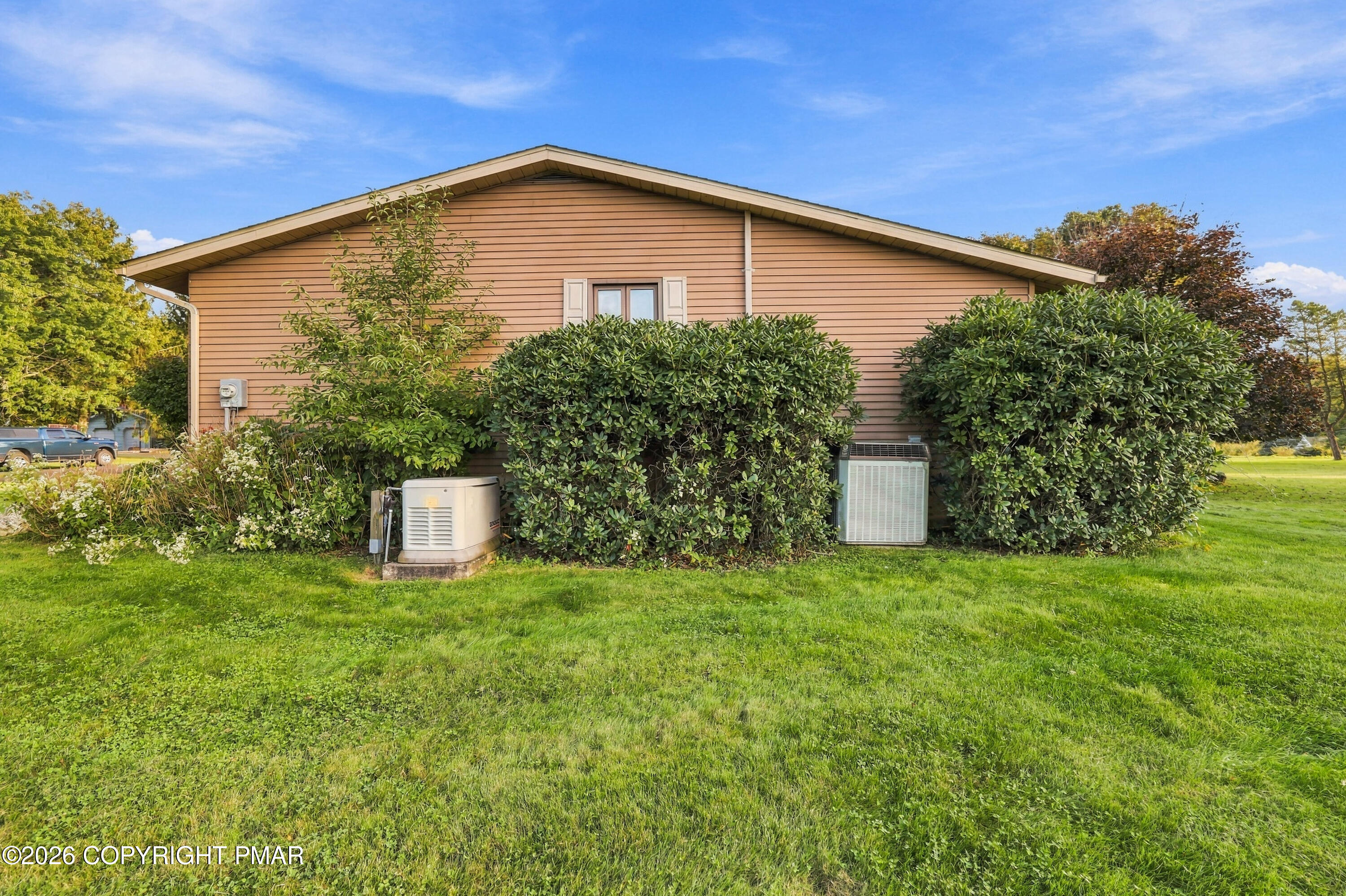 1916 Fawn Lane Property Photo 41