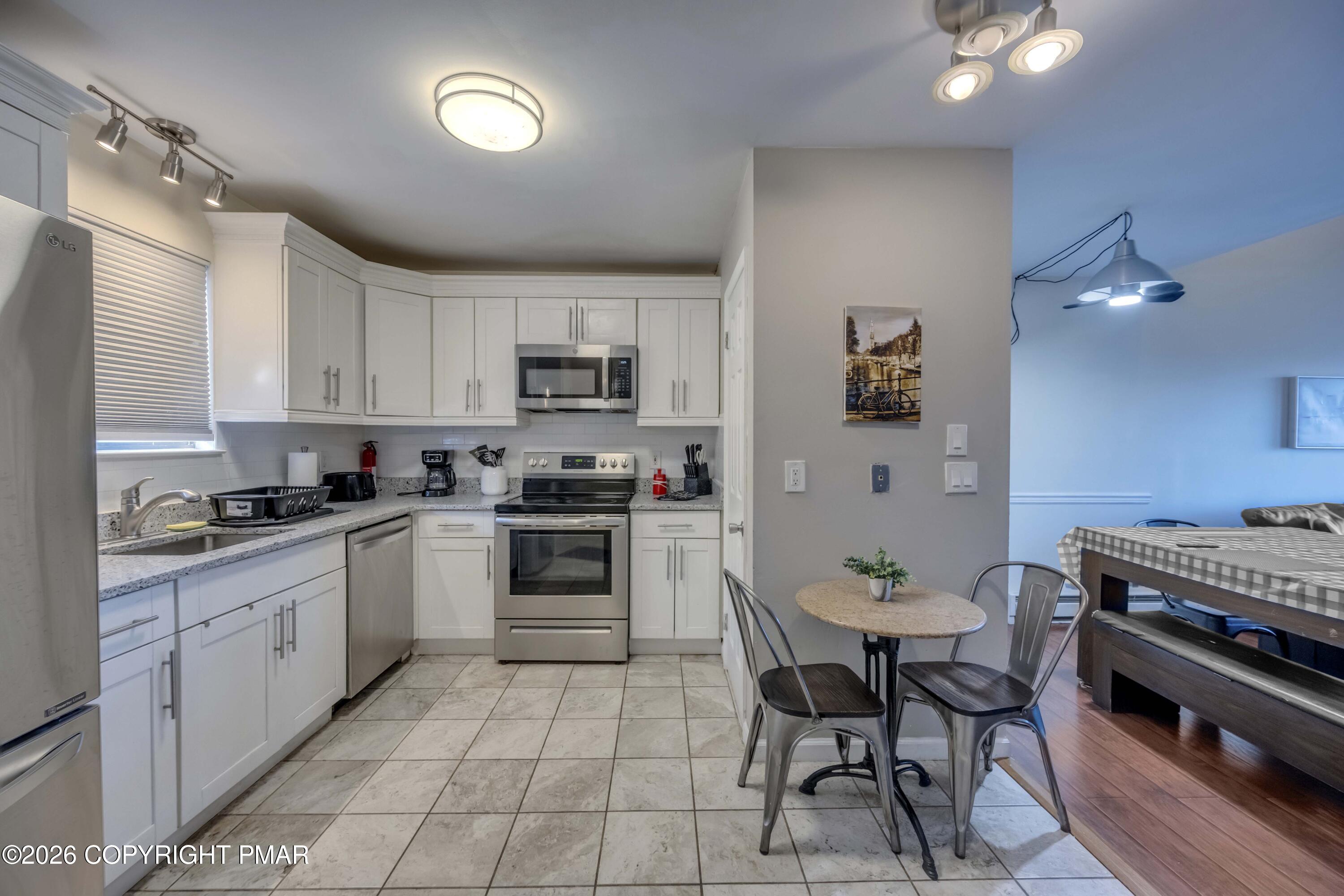 19 Middle Village Way Property Photo 2