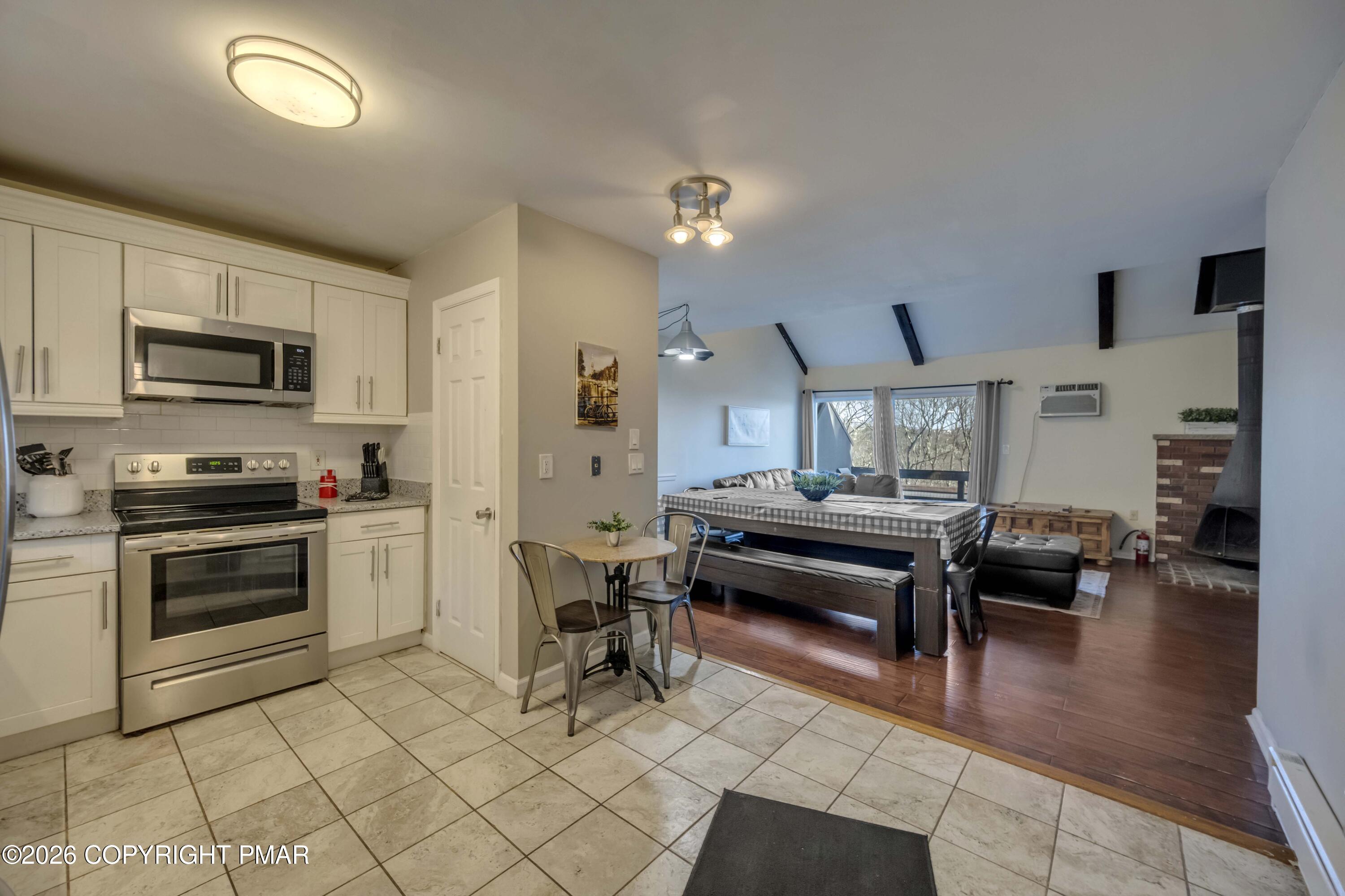 19 Middle Village Way Property Photo 3