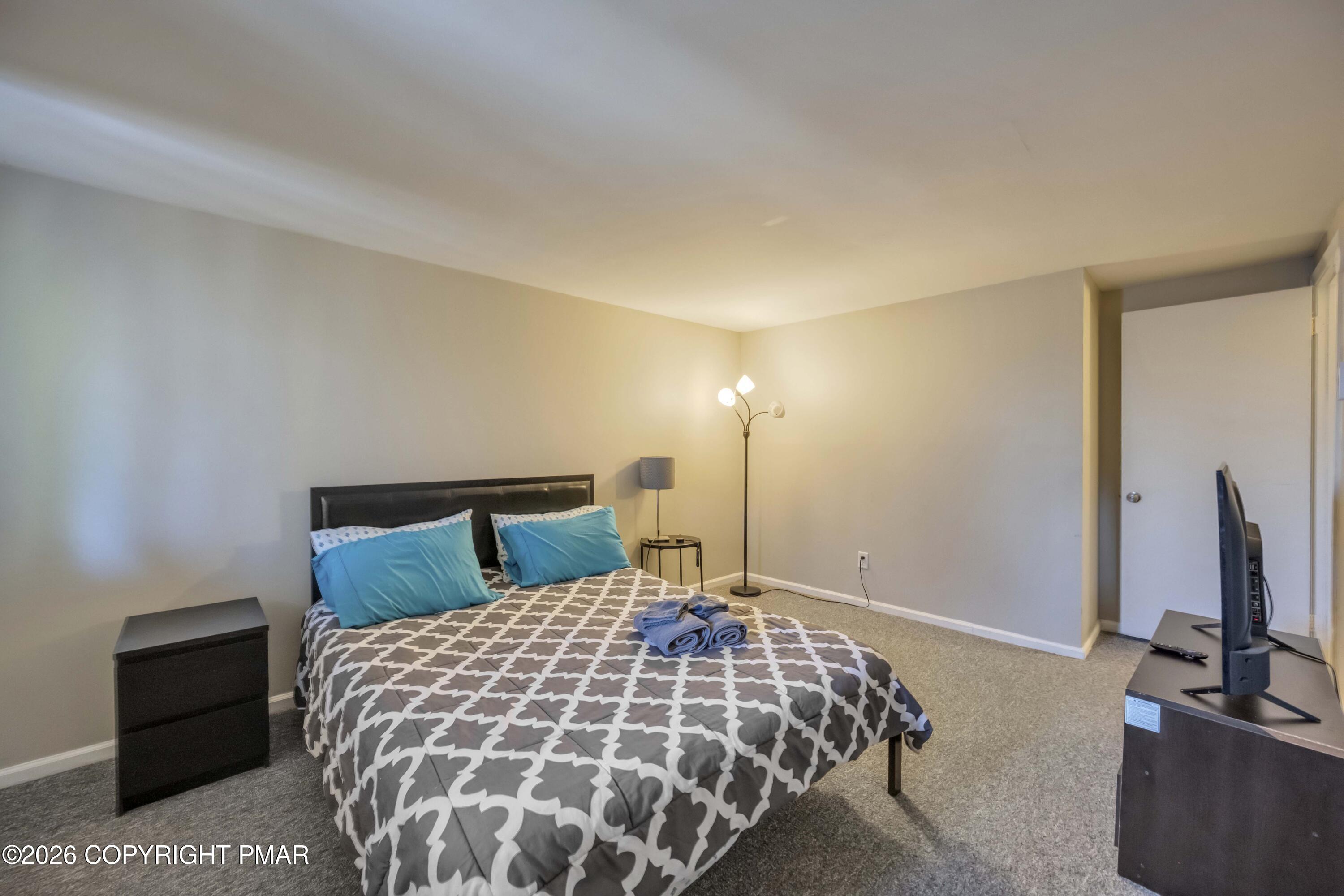 21 Middle Village Way Property Photo 12