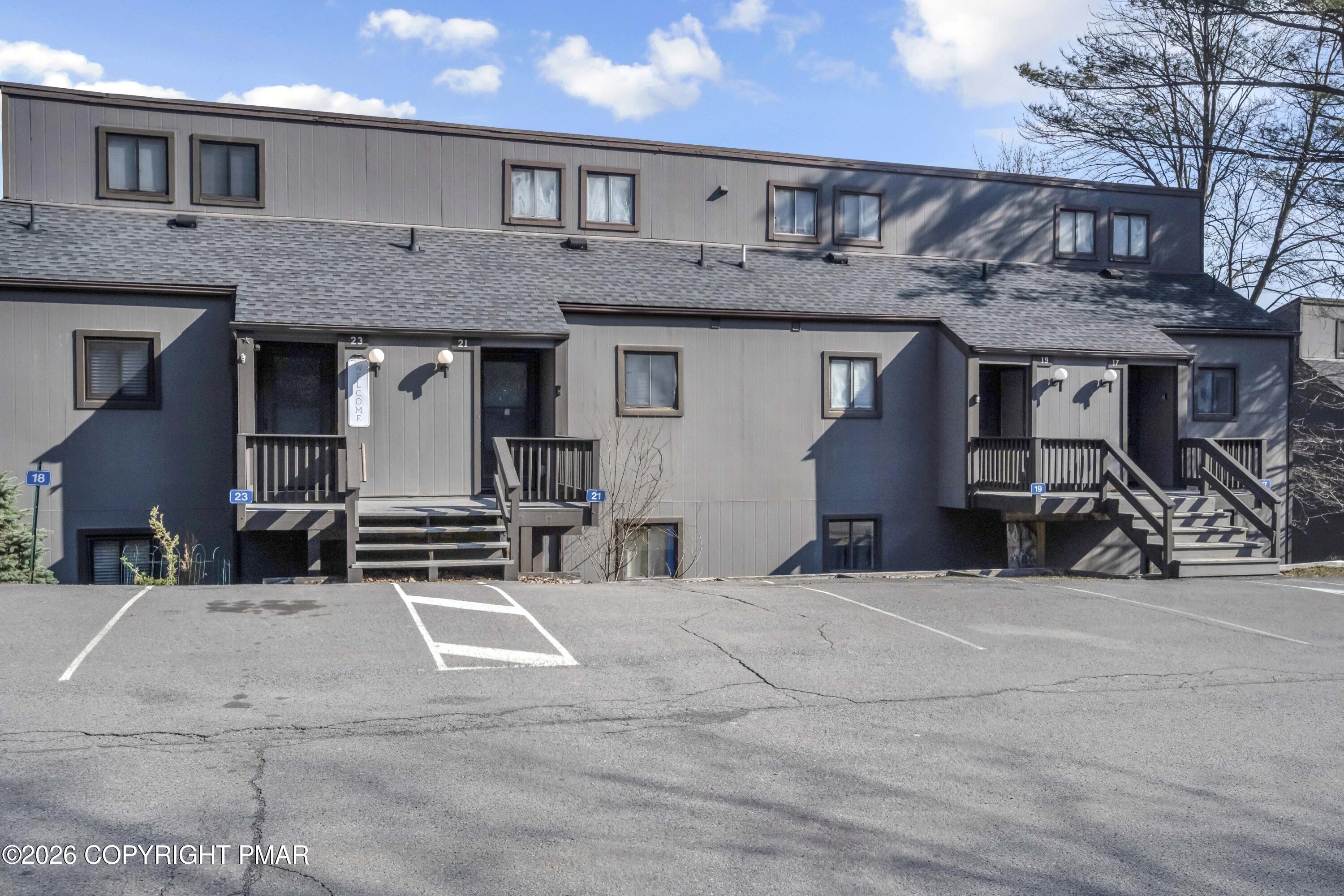 21 Middle Village Way Property Photo 19