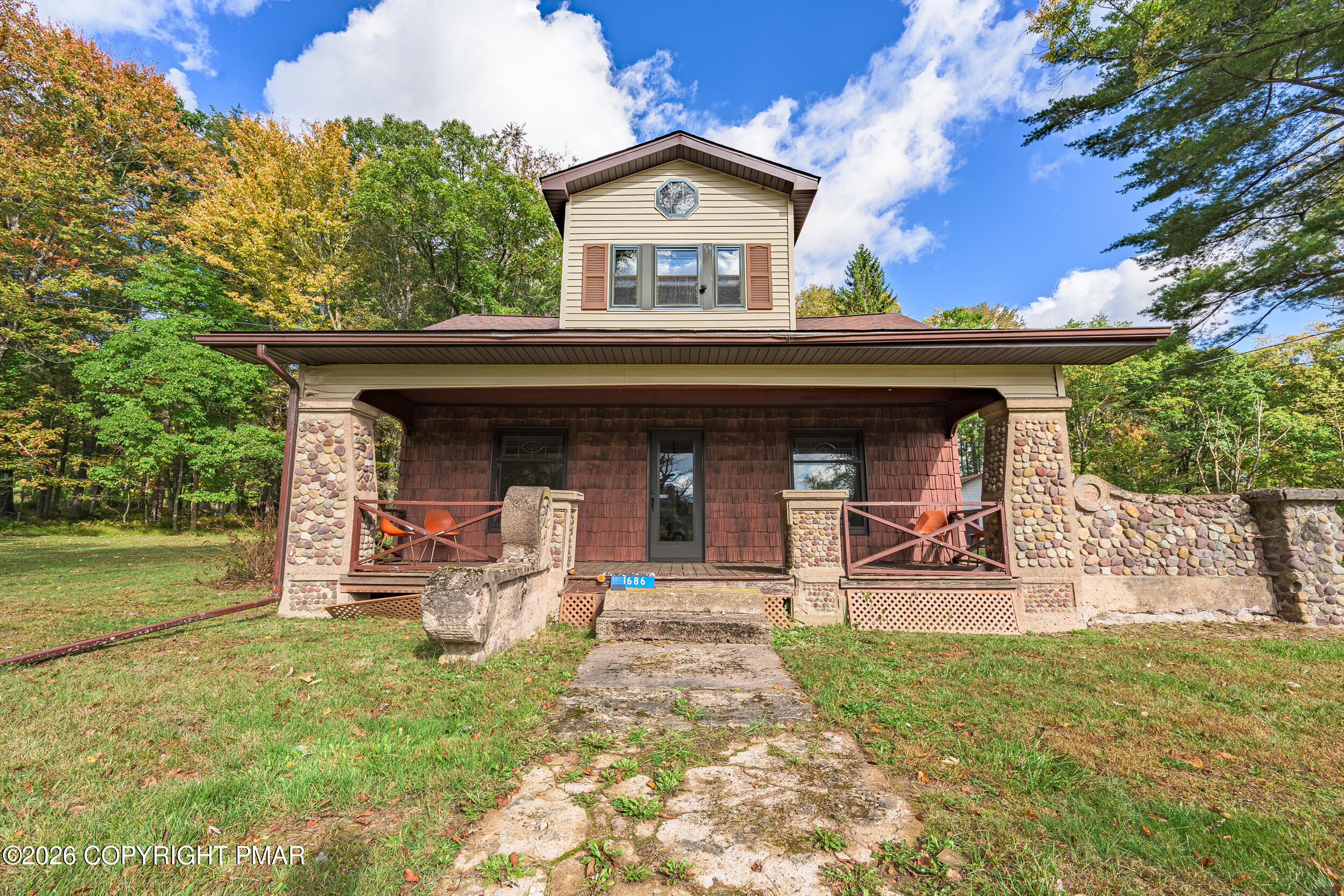 1686 S Lehigh Gorge Drive Property Photo 4