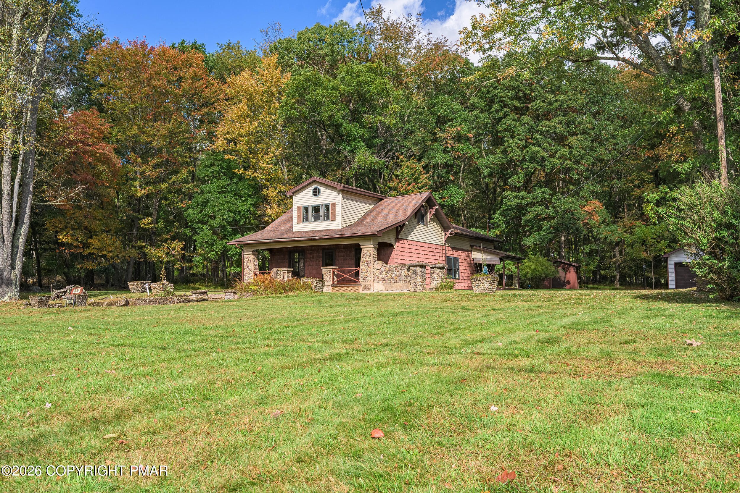 1686 S Lehigh Gorge Drive Property Photo 6