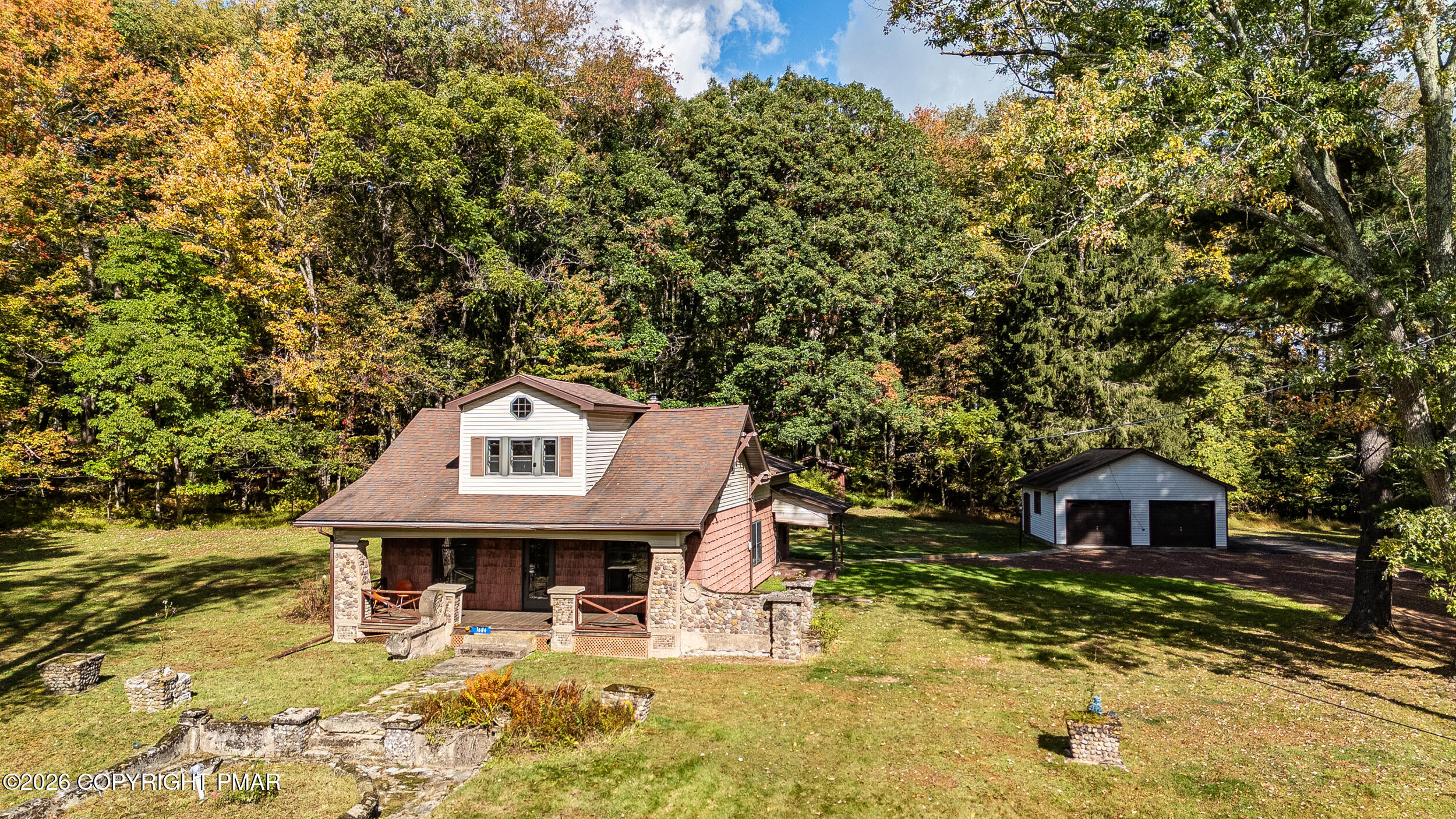 1686 S Lehigh Gorge Drive Property Photo 9