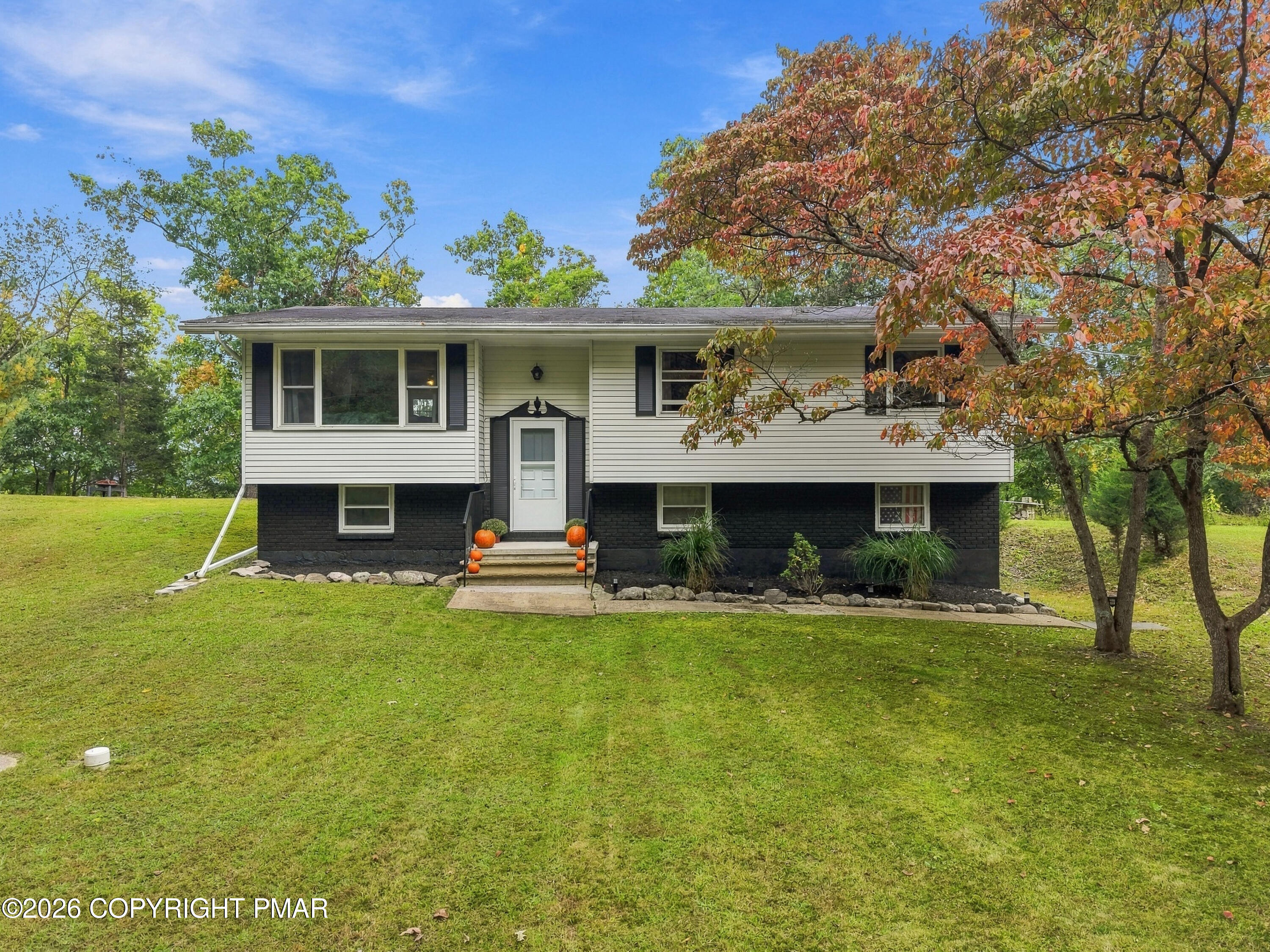 84 Lower Lakeview Drive Property Photo 40