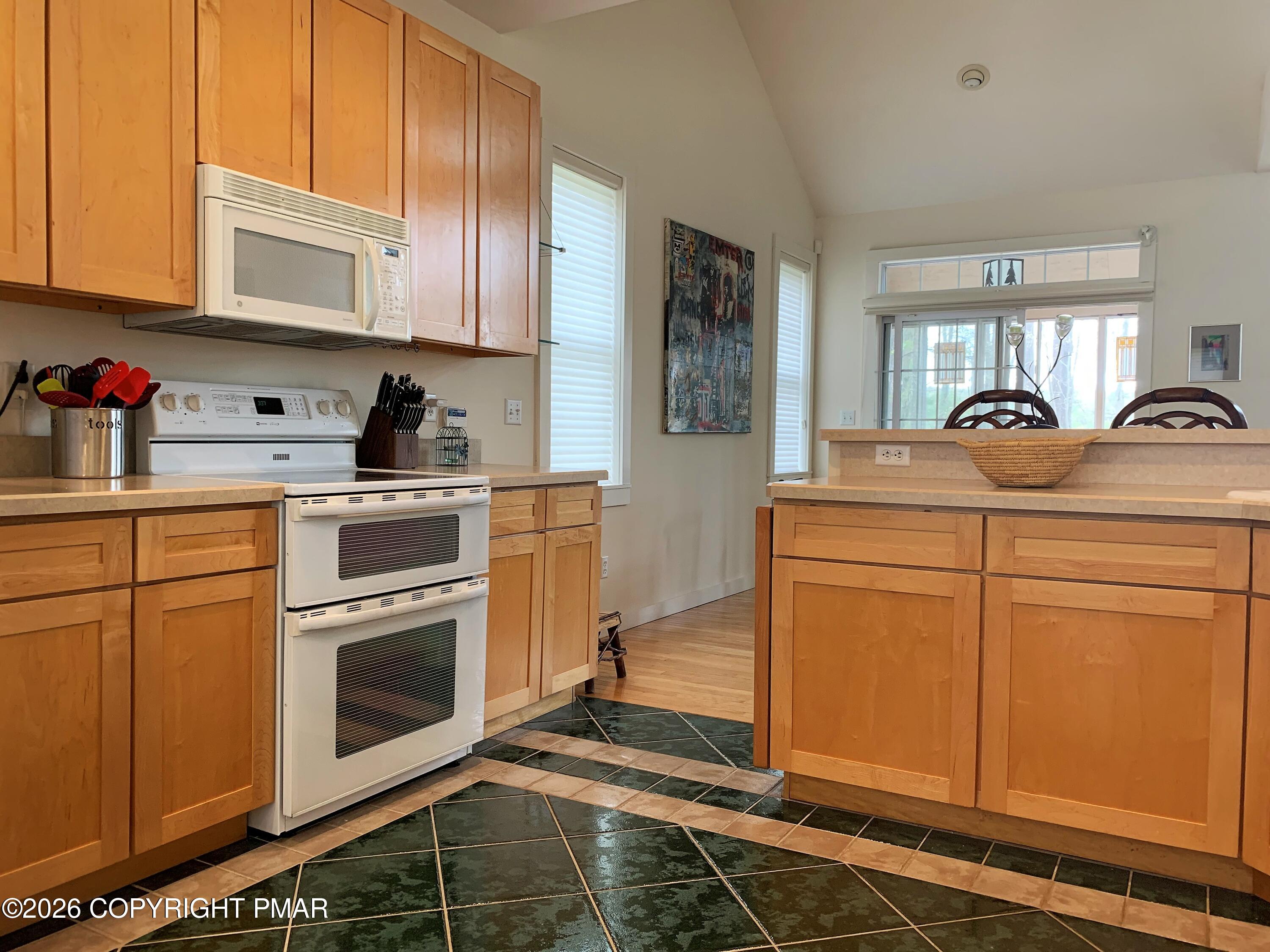 217 Sunset Pond Lane Property Photo 12