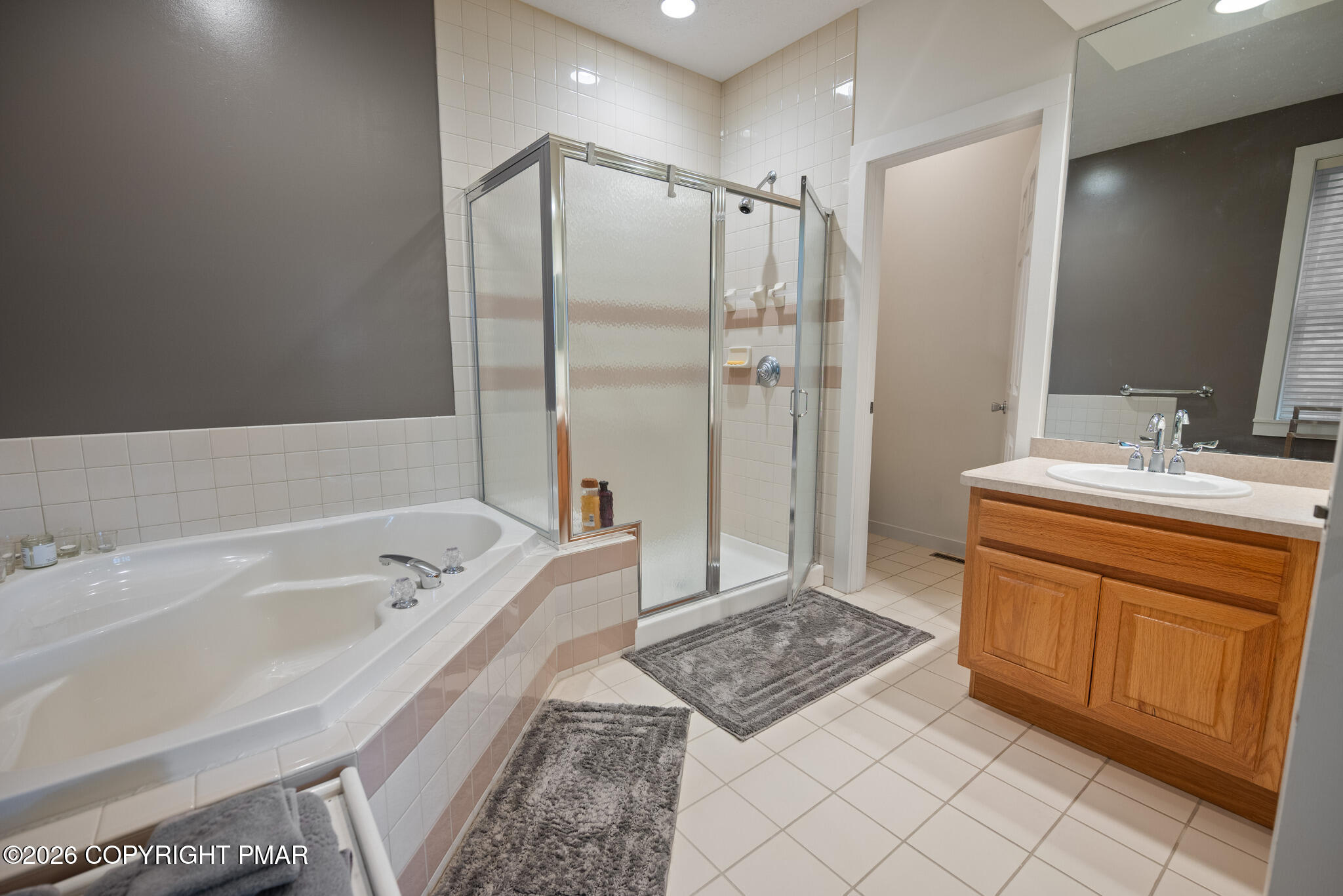 217 Sunset Pond Lane Property Photo 28
