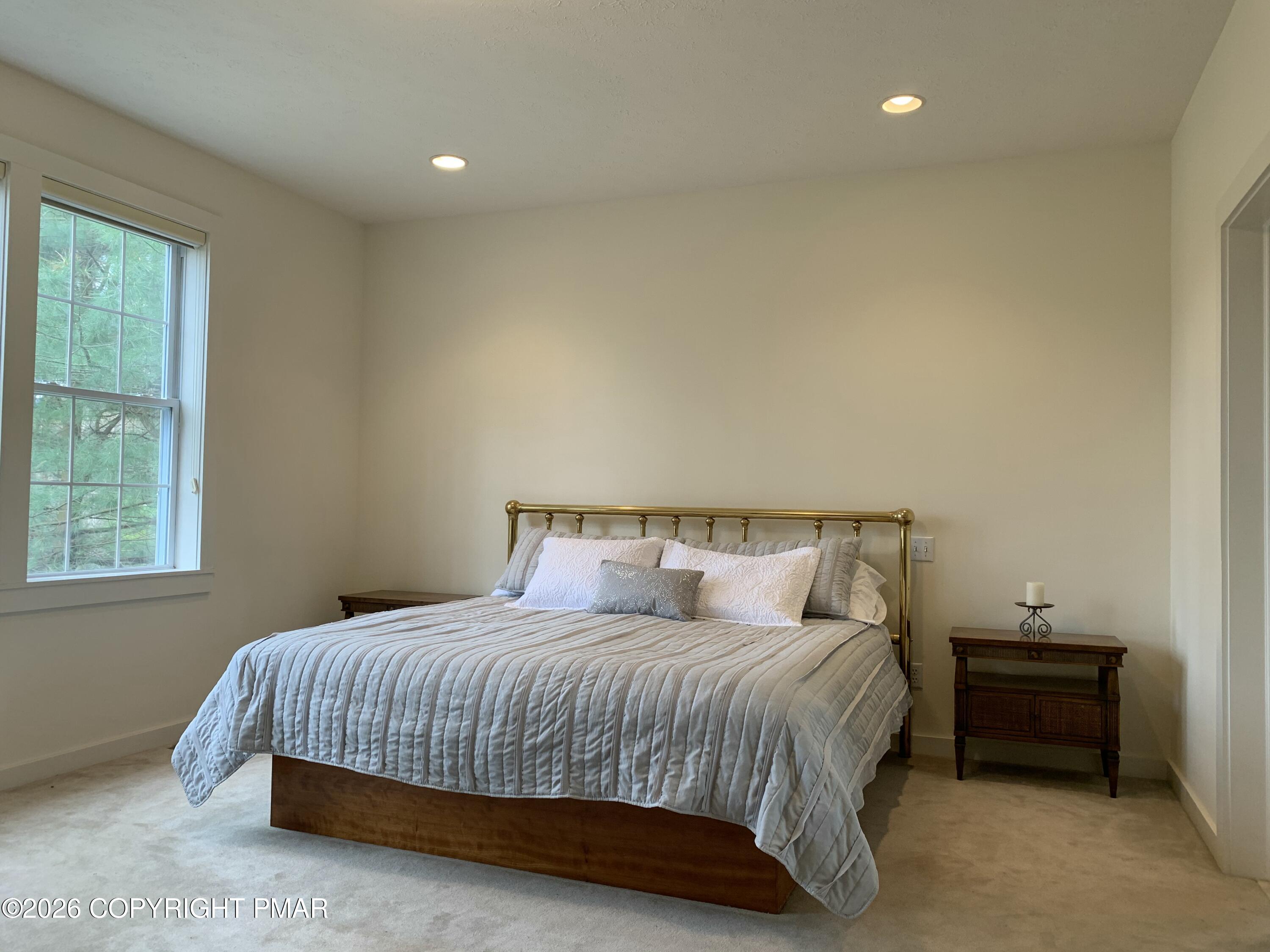 217 Sunset Pond Lane Property Photo 46