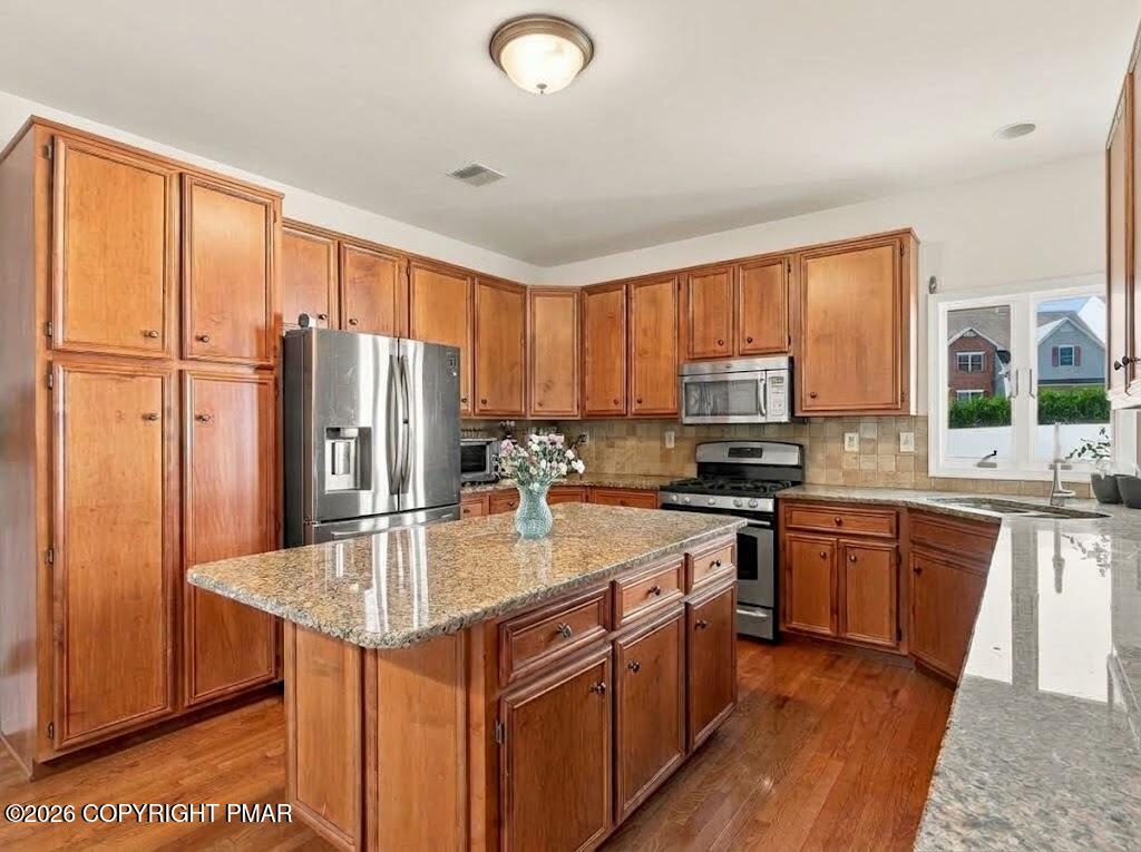 2512 Martin Street Property Photo 10