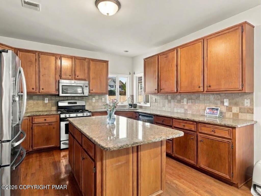 2512 Martin Street Property Photo 12