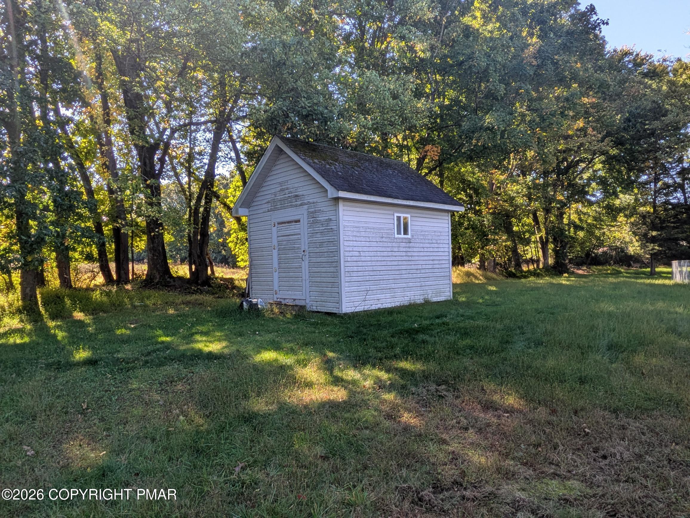 132 Leather Lane Property Photo 4