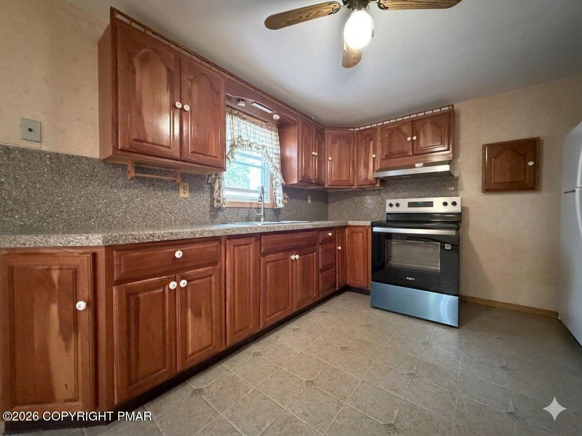 45 Foothill Road Property Photo 7