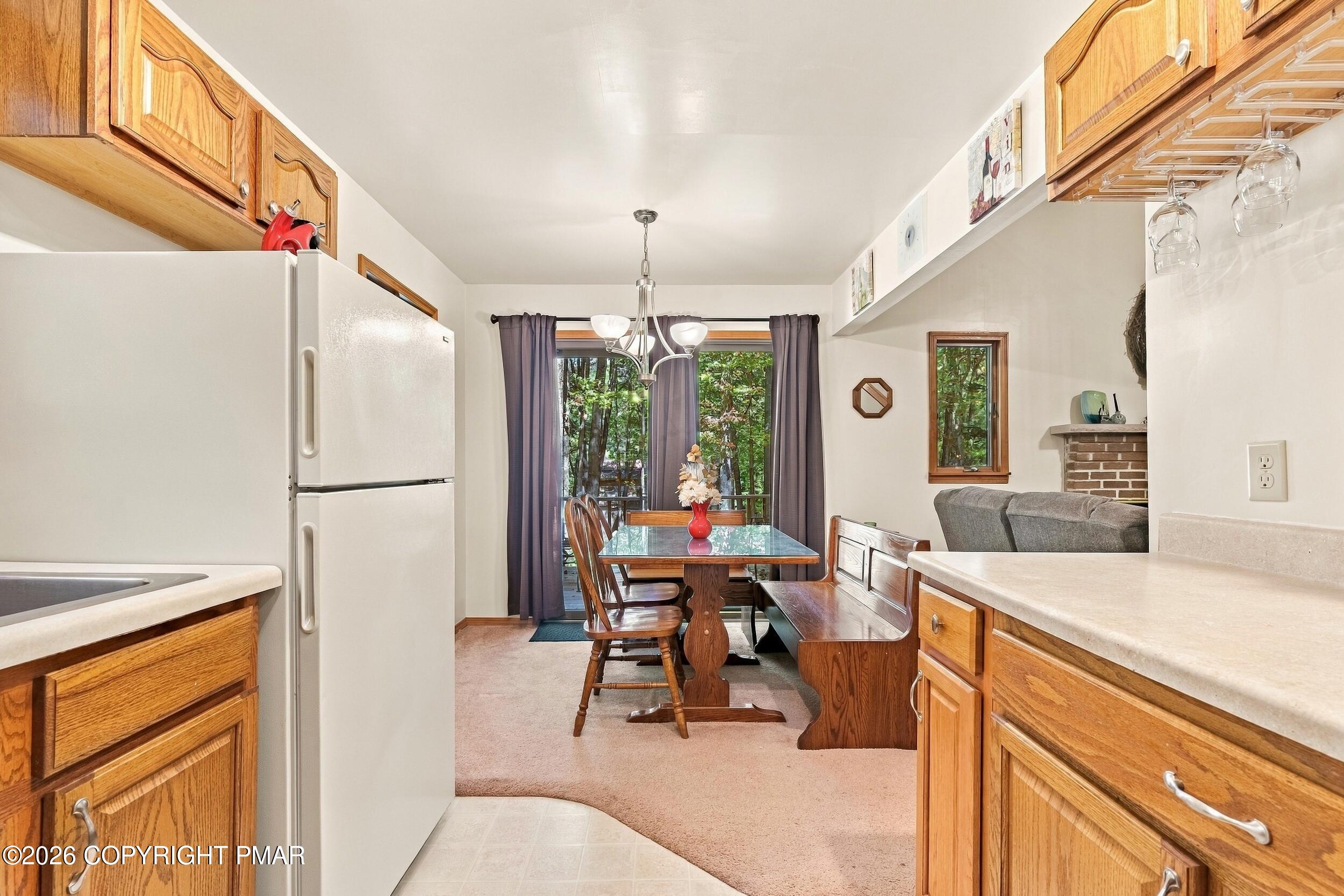 71 Hugo Drive Property Photo 8