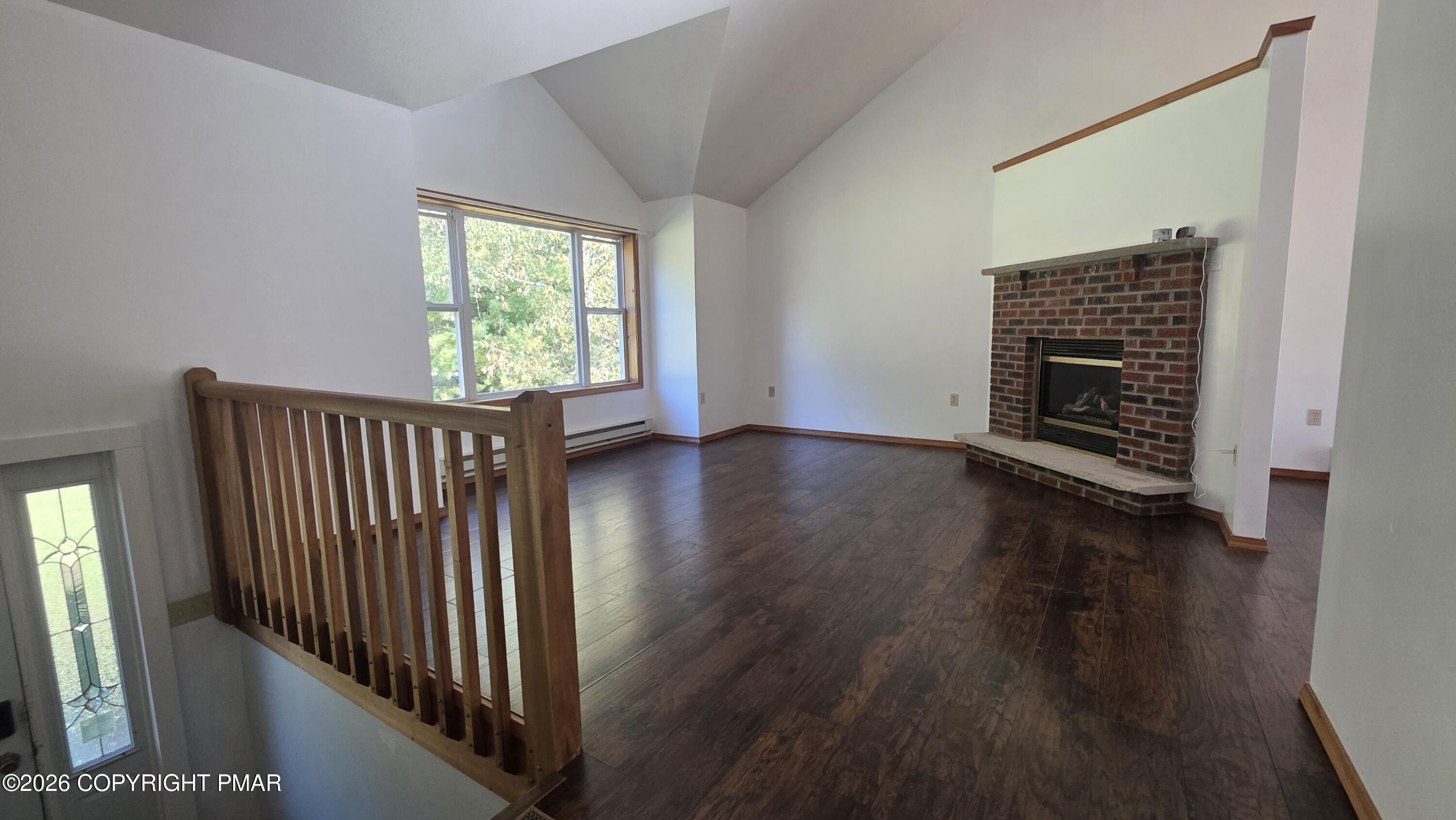 838 Cayuga Way Property Photo 3